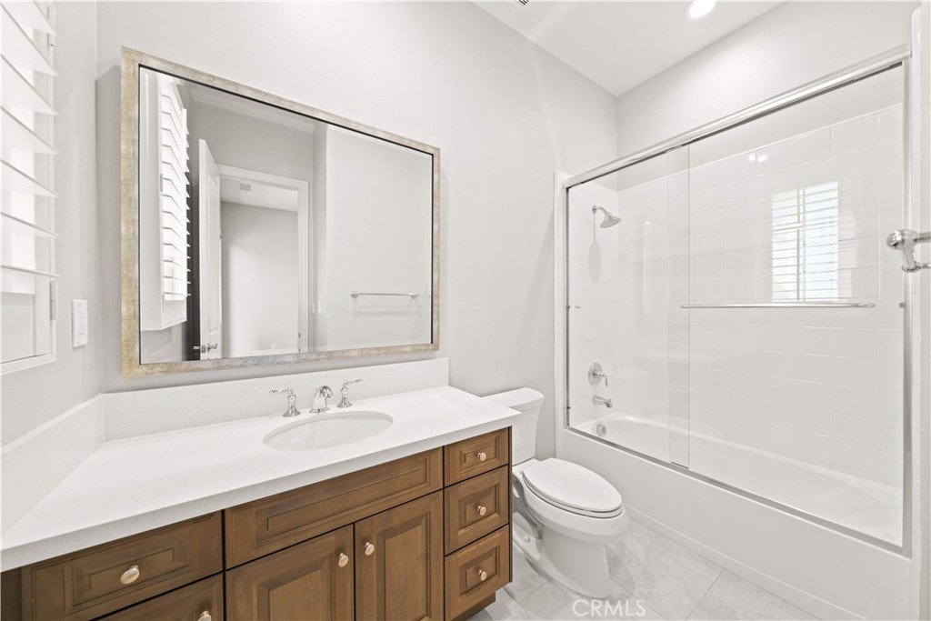 Irvine, California, 92602, United States, 5 Bedrooms Bedrooms, ,6 BathroomsBathrooms,Residential,For Sale,1982881