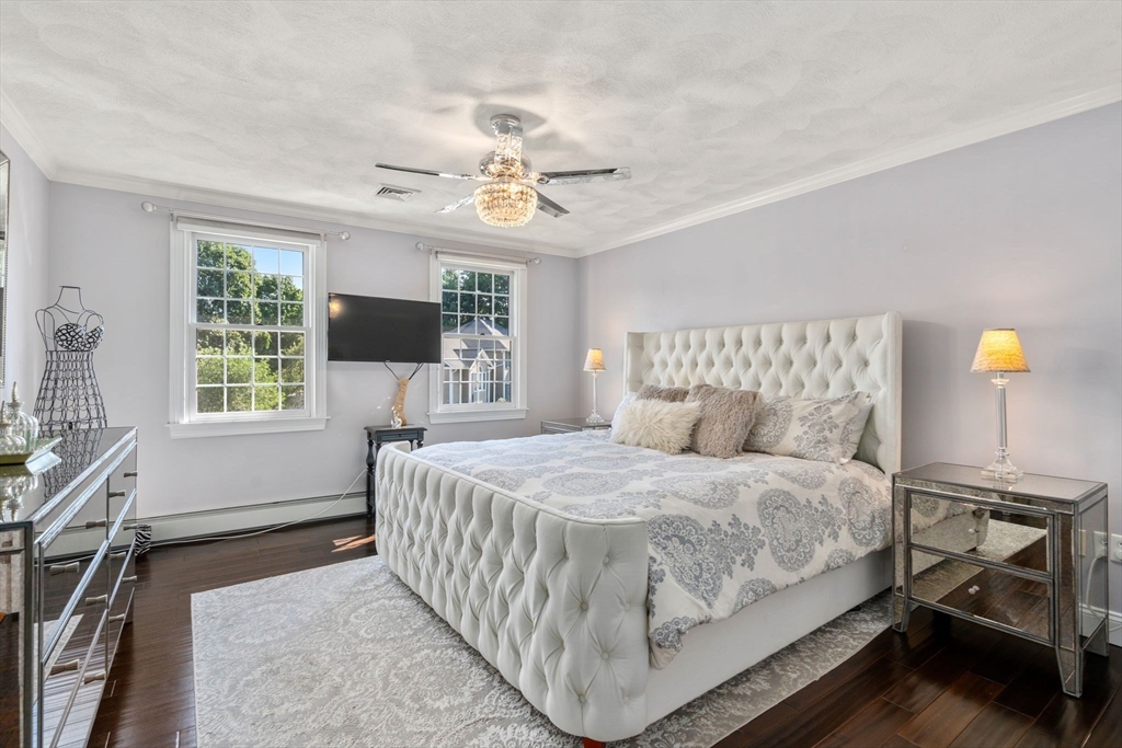 Lynnfield, Massachusetts, 01940, United States, 4 Bedrooms Bedrooms, ,3 BathroomsBathrooms,Residential,For Sale,1900631