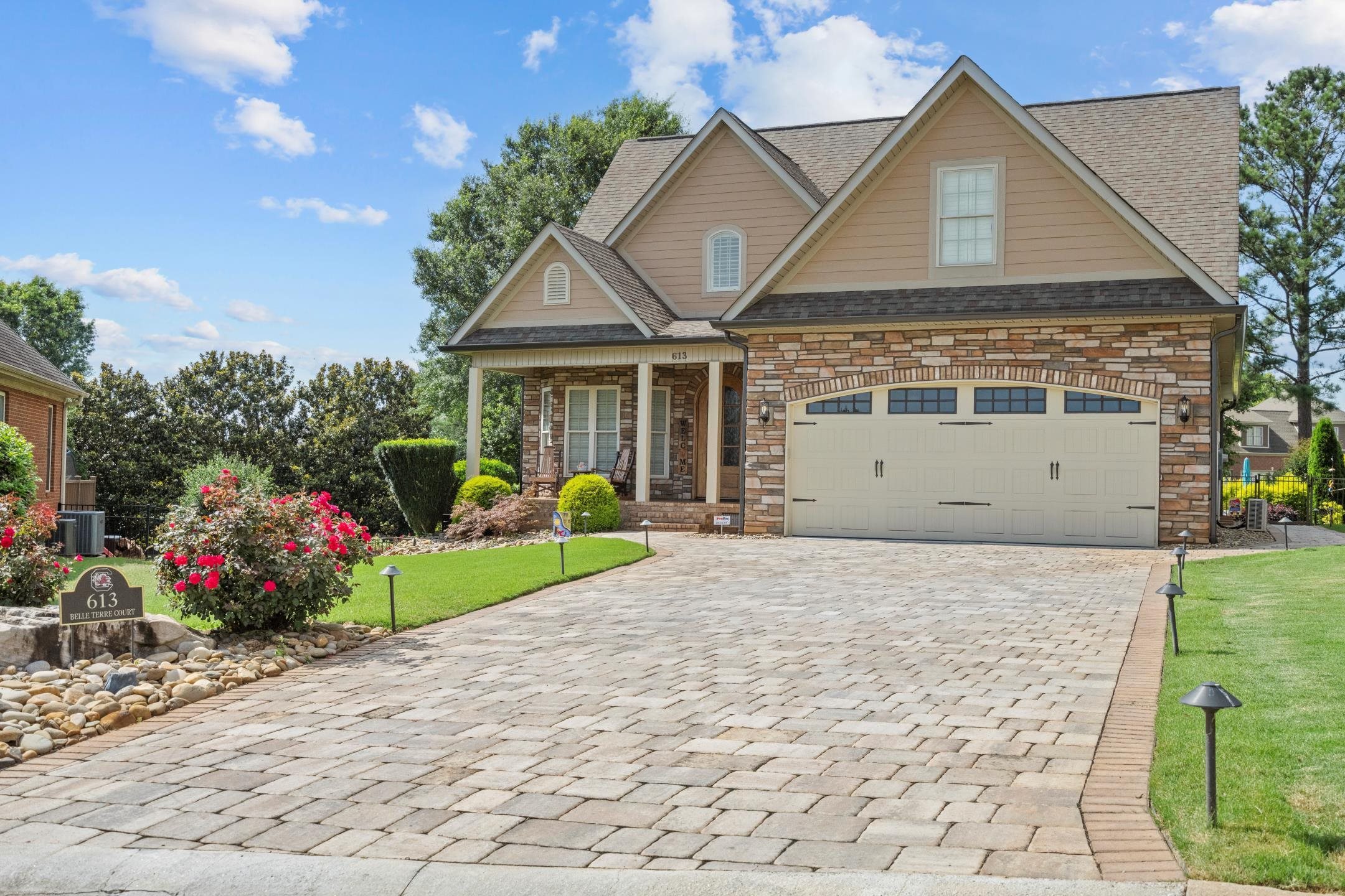 Inman, South Carolina, 29349, United States, 3 Bedrooms Bedrooms, ,4 BathroomsBathrooms,Residential,For Sale,1934992