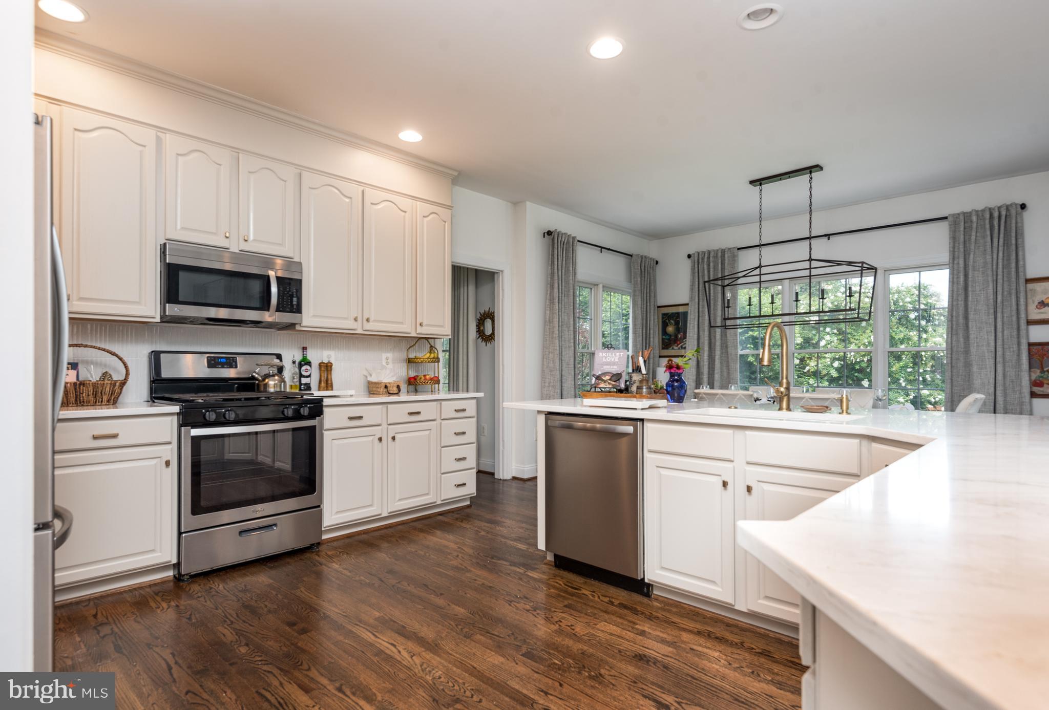 Haymarket, Virginia, 20169, United States, 4 Bedrooms Bedrooms, ,3 BathroomsBathrooms,Residential,For Sale,1902999