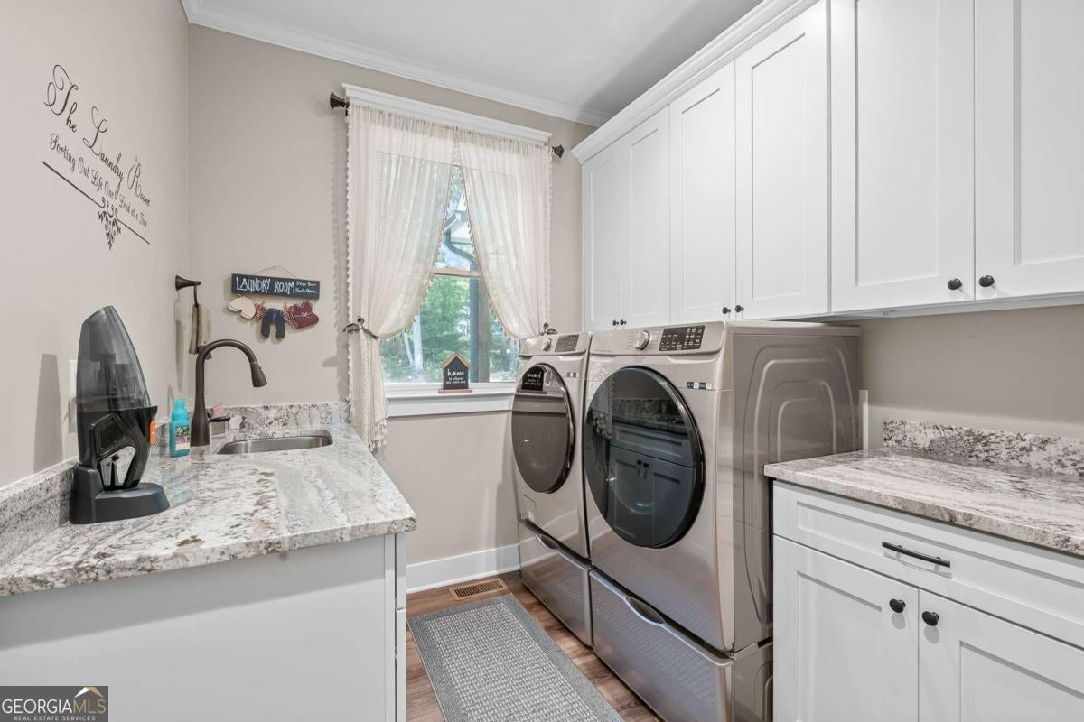 Talking Rock, Georgia, 30175, United States, 3 Bedrooms Bedrooms, ,2 BathroomsBathrooms,Residential,For Sale,1972070