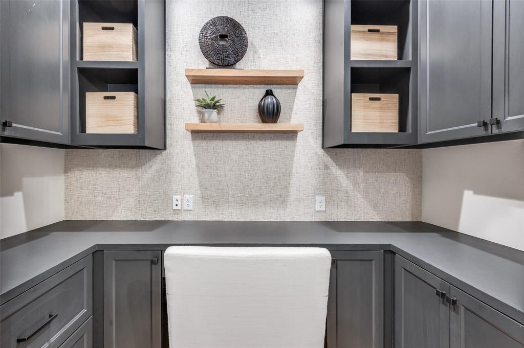 Midlothian, Texas, 76065, United States, 4 Bedrooms Bedrooms, ,5 BathroomsBathrooms,Residential,For Sale,1983532