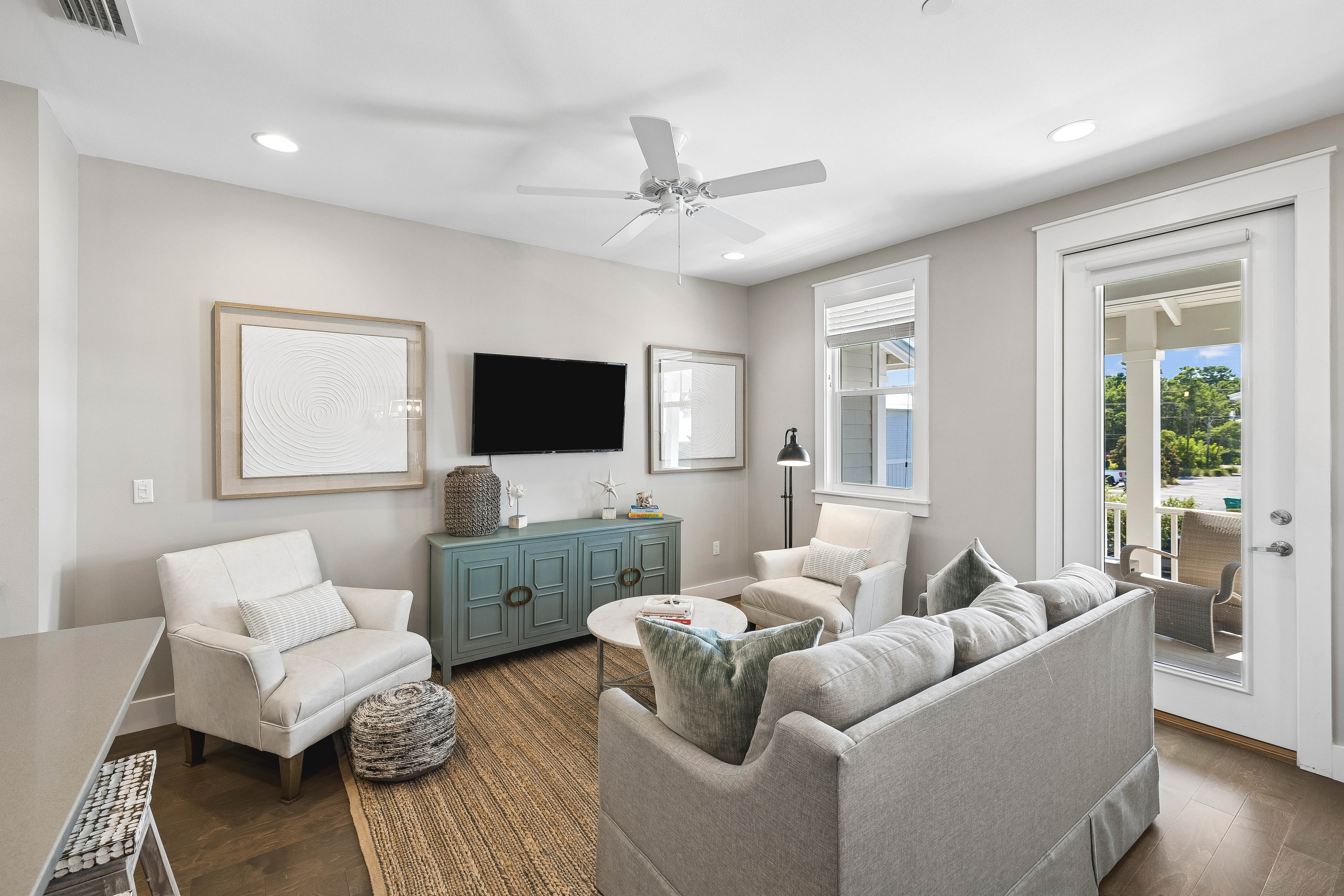  Furnished Seagrove Retreat with Garage Steps from the Pool & Near the Beach - 物件實景