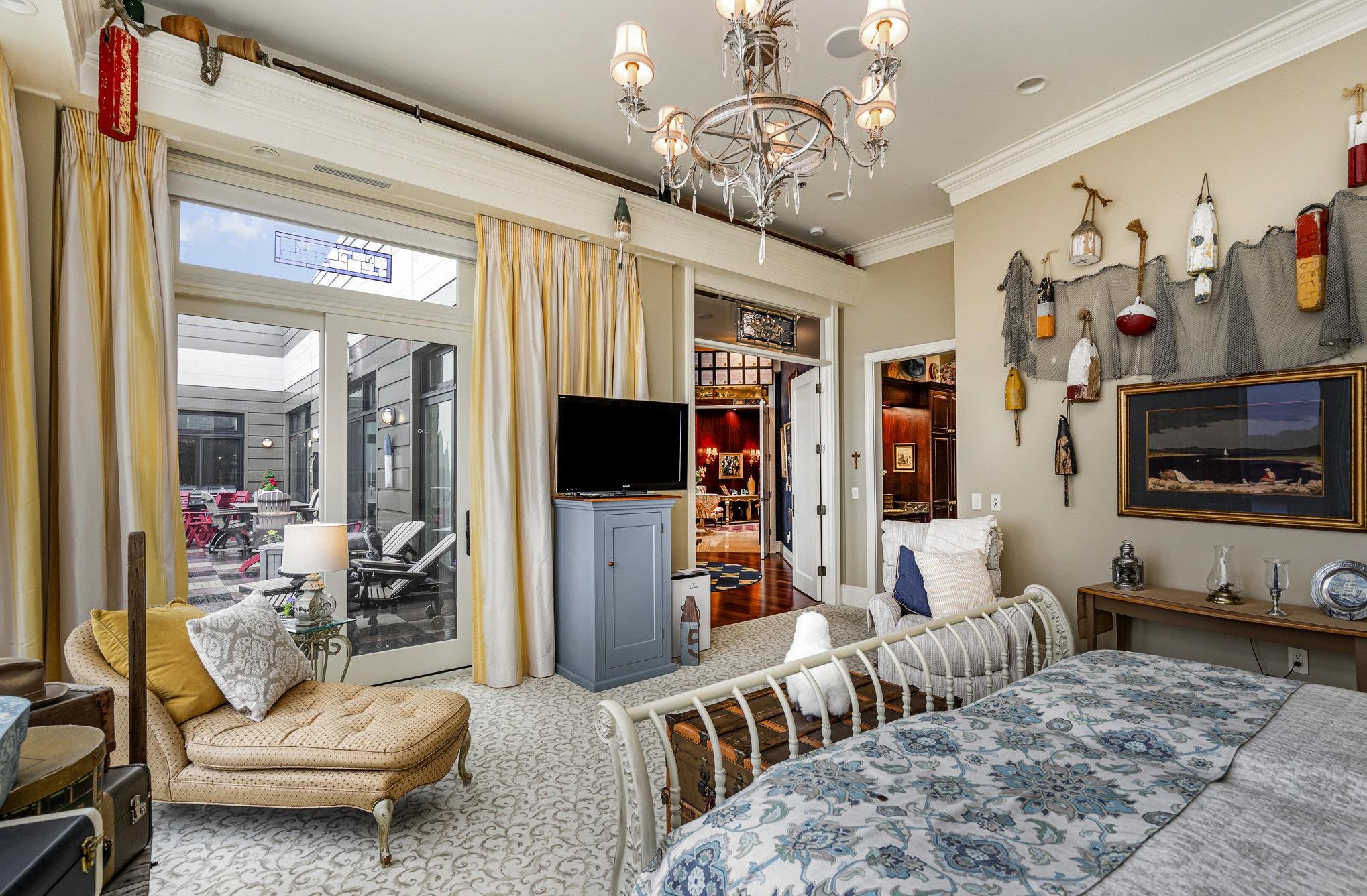 Bay City, Michigan, 48707, United States, 4 Bedrooms Bedrooms, ,5 BathroomsBathrooms,Residential,For Sale,2005481