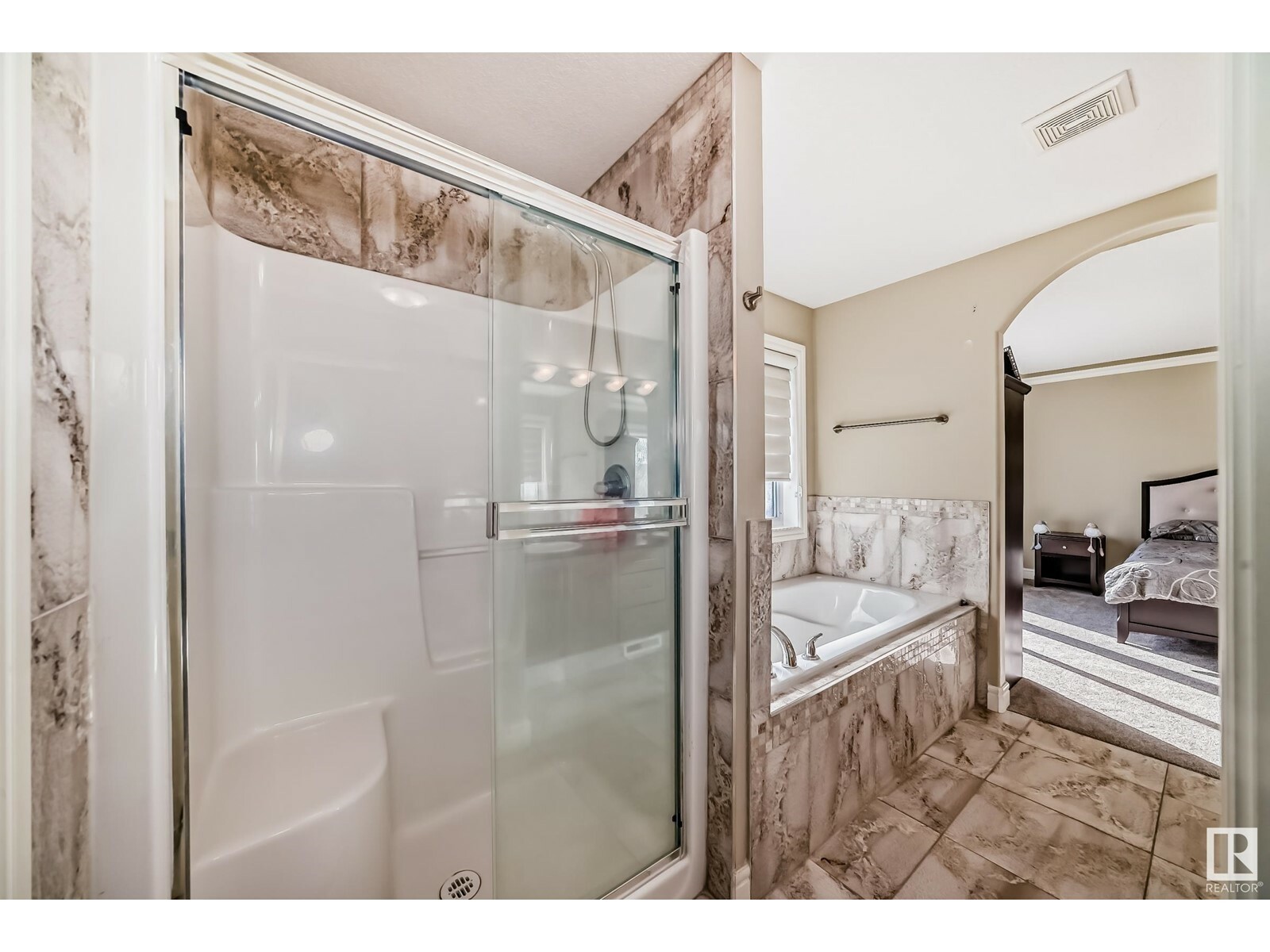EDMONTON, Alberta, T5A 3V4, CA, 4 Bedrooms Bedrooms, ,4 BathroomsBathrooms,Residential,For Sale,1837785