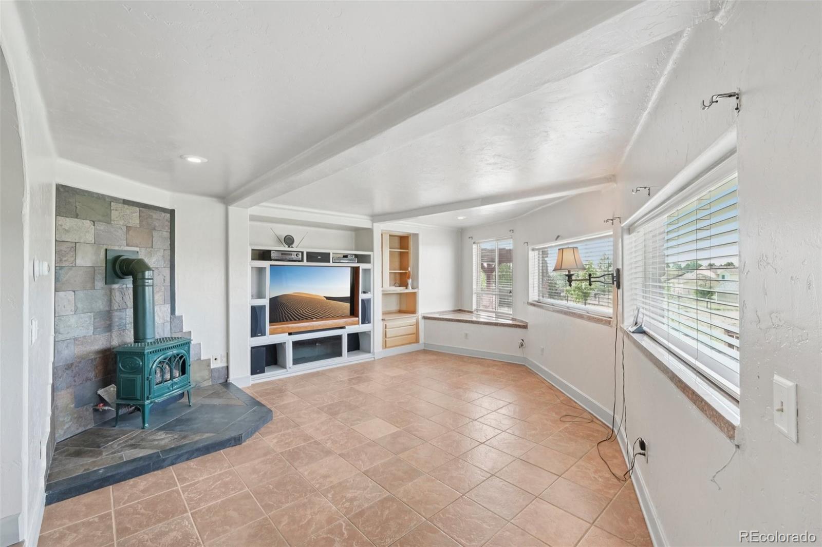 Aurora, Colorado, 80018, United States, 3 Bedrooms Bedrooms, ,4 BathroomsBathrooms,Residential,For Sale,1982686