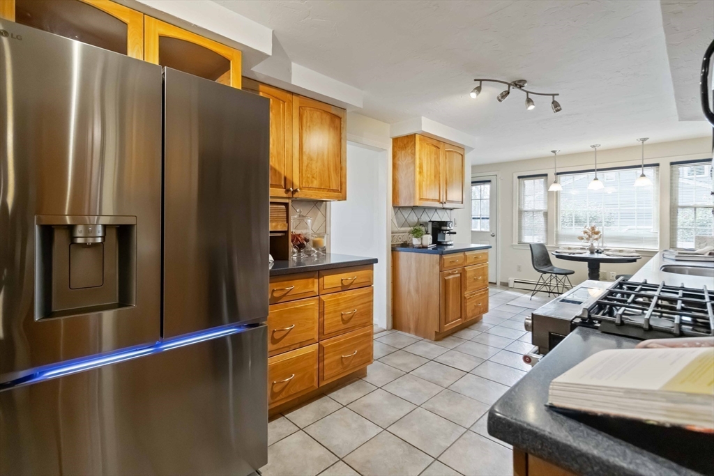 Natick, Massachusetts, 01760, United States, 4 Bedrooms Bedrooms, ,4 BathroomsBathrooms,Residential,For Sale,1950853