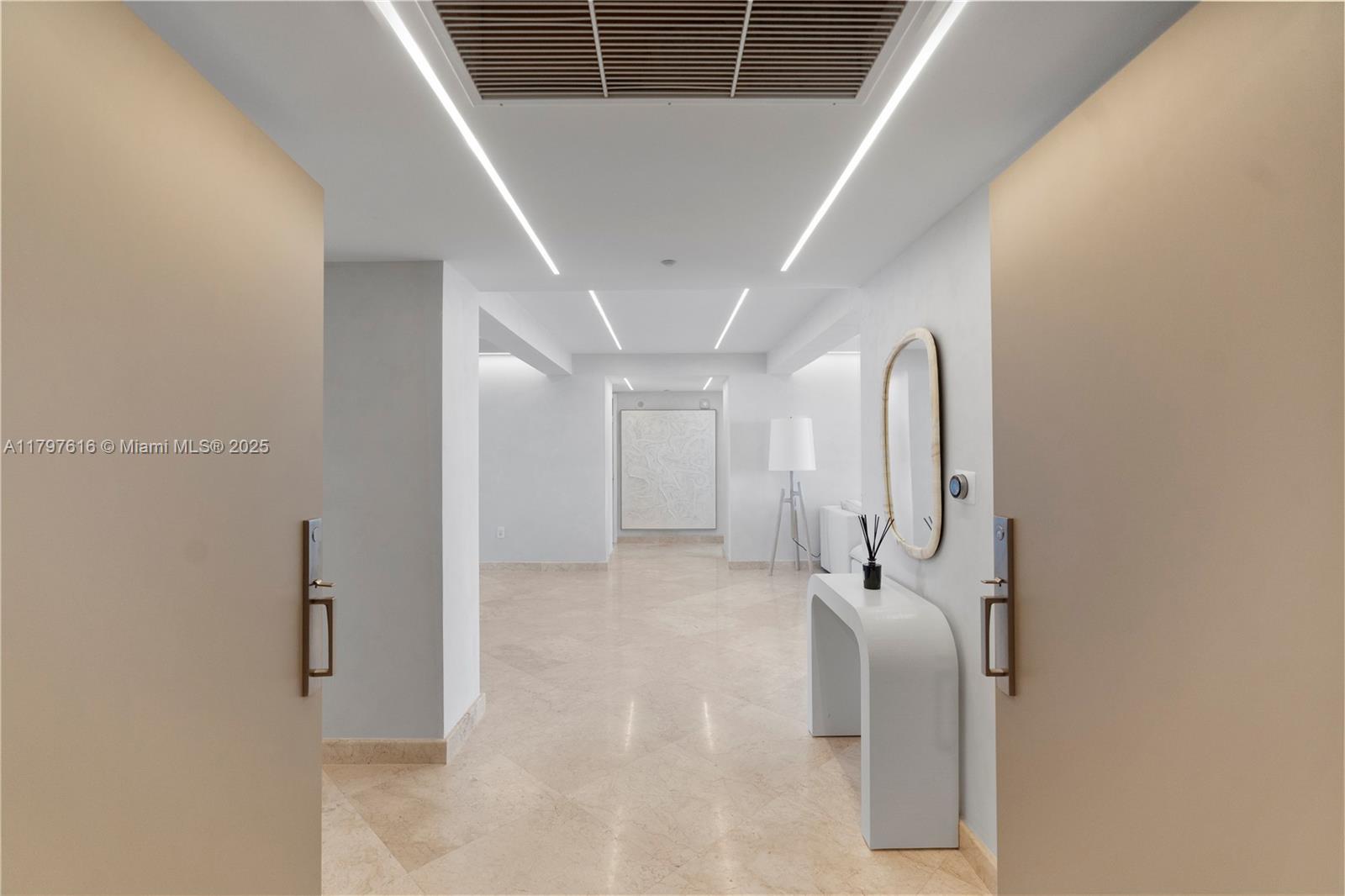Sunny Isles Beach, Florida, 33160, United States, 3 Bedrooms Bedrooms, ,5 BathroomsBathrooms,Residential,For Sale,1796970
