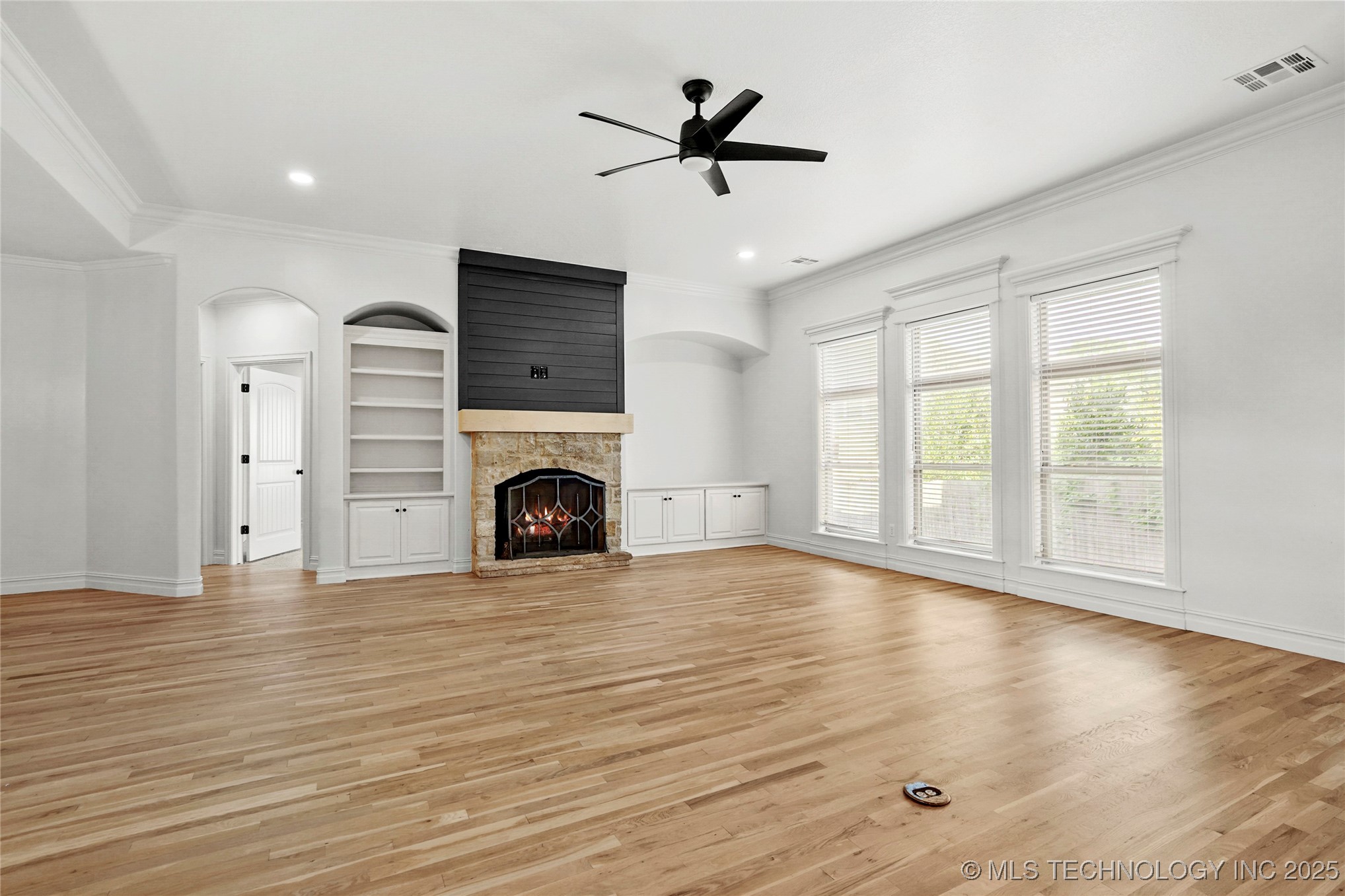 Bixby, Oklahoma, 74008, United States, 5 Bedrooms Bedrooms, ,4 BathroomsBathrooms,Residential,For Sale,1908435