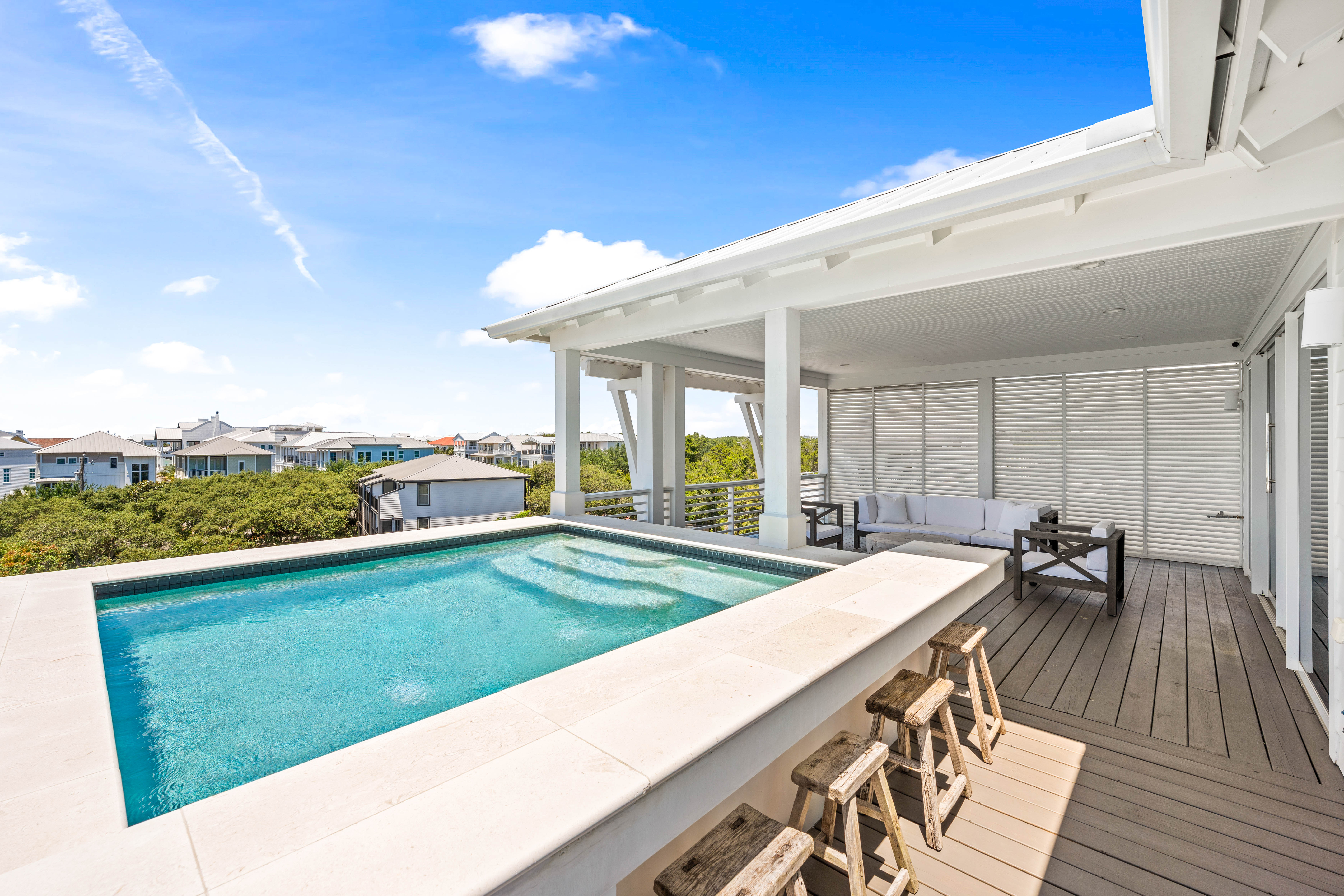 Four-Level Coastal Estate with Gulf Views in Exclusive Mala Beach - 物件實景