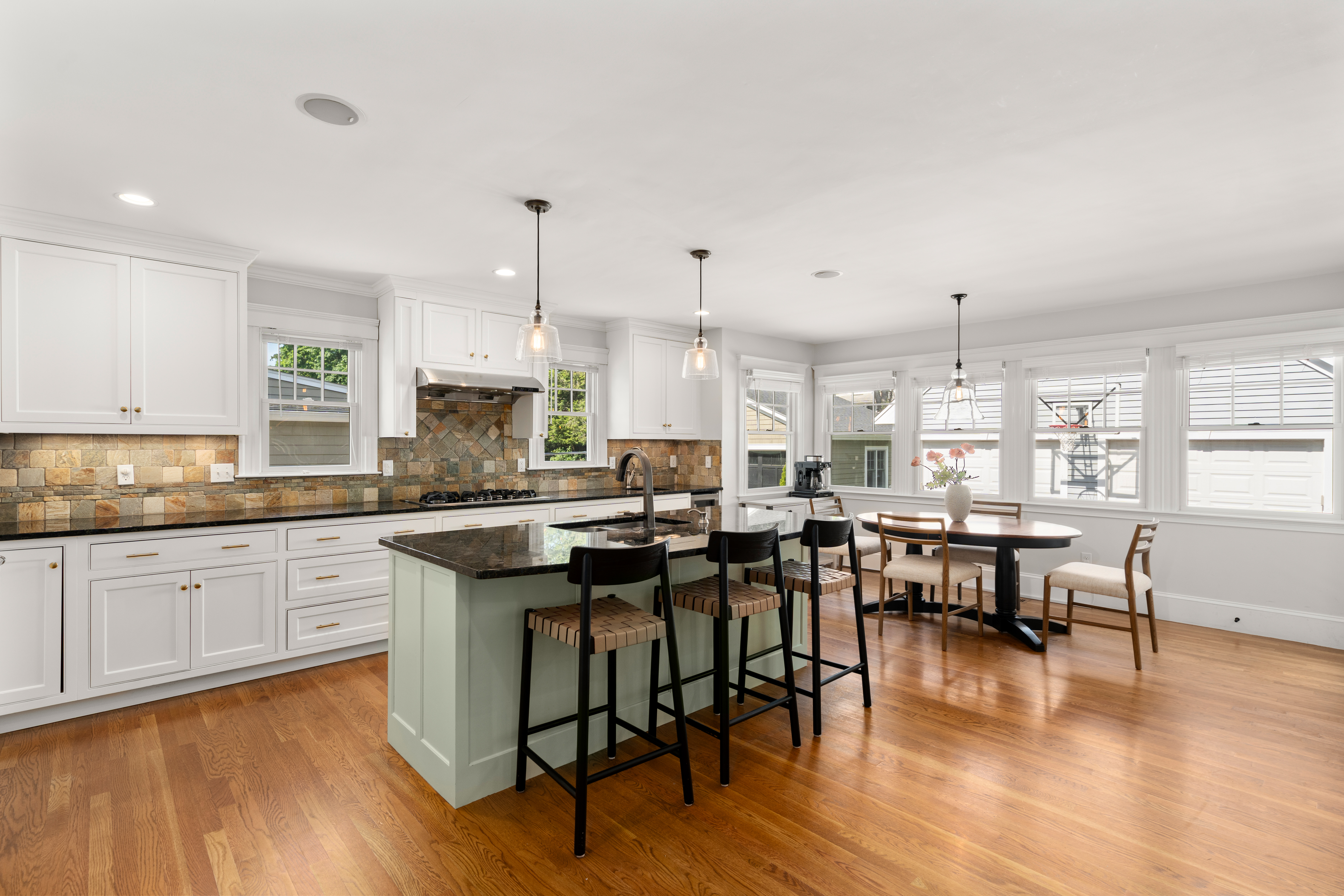  19 Mayo Avenue, Needham, MA, 02492 - 物件實景