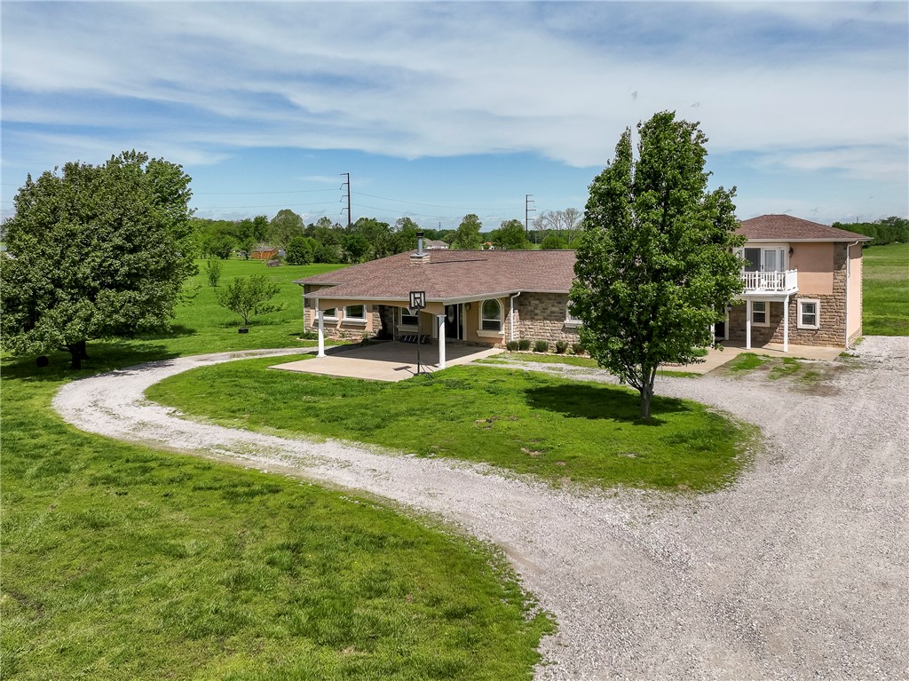 Gentry, Arkansas, 72734, United States, 5 Bedrooms Bedrooms, ,3 BathroomsBathrooms,Residential,For Sale,1778462