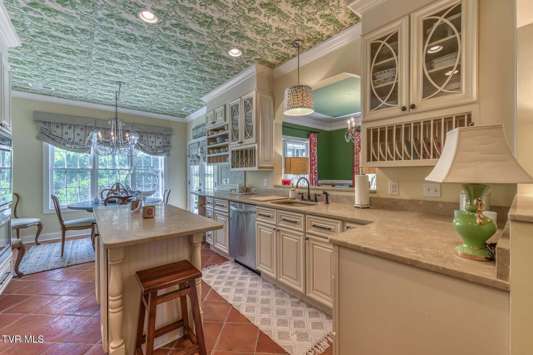 Kingsport, Tennessee, 37664, United States, 4 Bedrooms Bedrooms, ,3 BathroomsBathrooms,Residential,For Sale,1983363