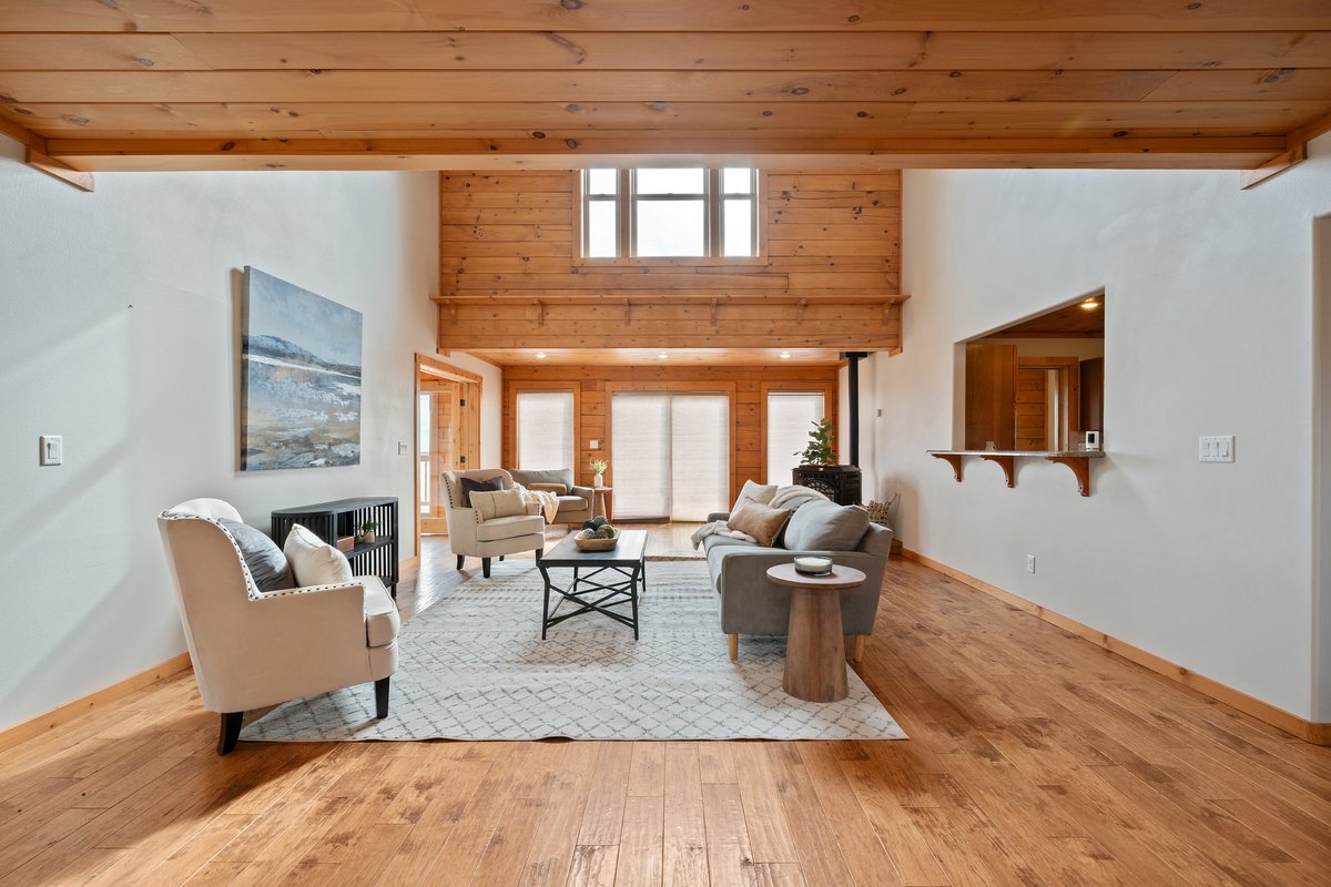 Carpenter, Wyoming, 82054, United States, 4 Bedrooms Bedrooms, ,3 BathroomsBathrooms,Residential,For Sale,1985736