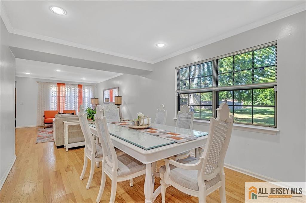 East Brunswick, New Jersey, 08816, United States, 3 Bedrooms Bedrooms, ,3 BathroomsBathrooms,Residential,For Sale,1917391