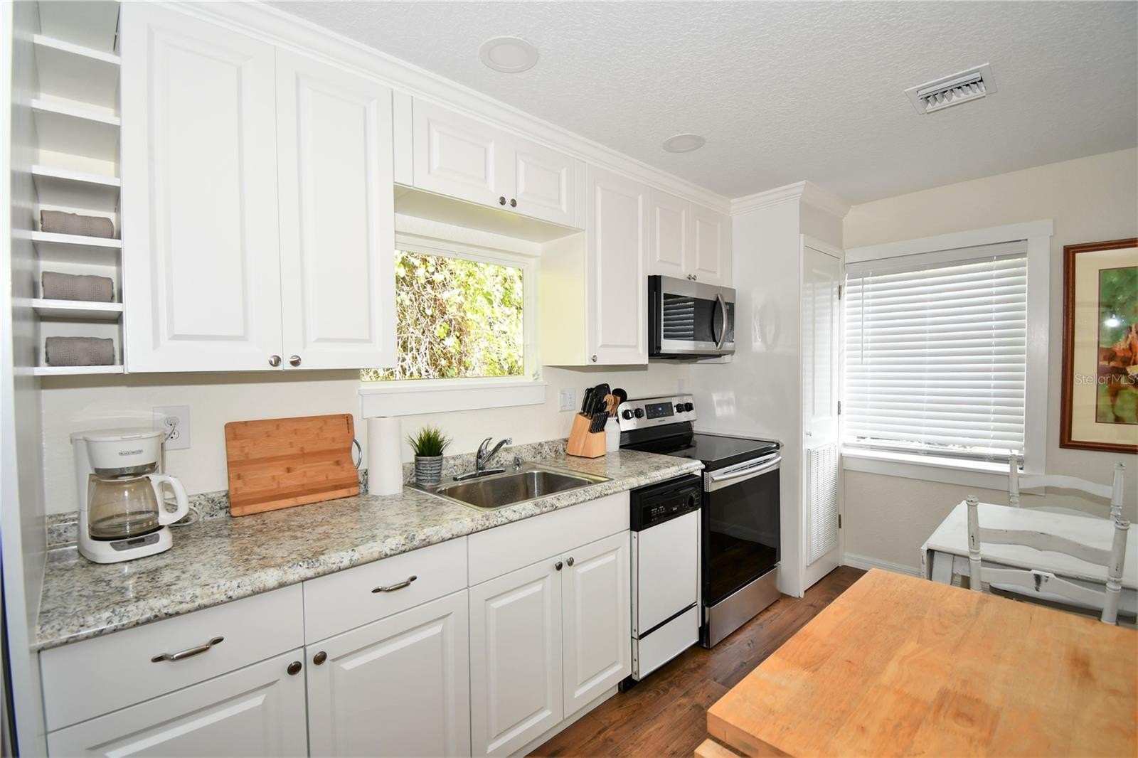 MOUNT DORA, Florida, 32757, United States, 3 Bedrooms Bedrooms, ,3 BathroomsBathrooms,Residential,For Sale,2018261