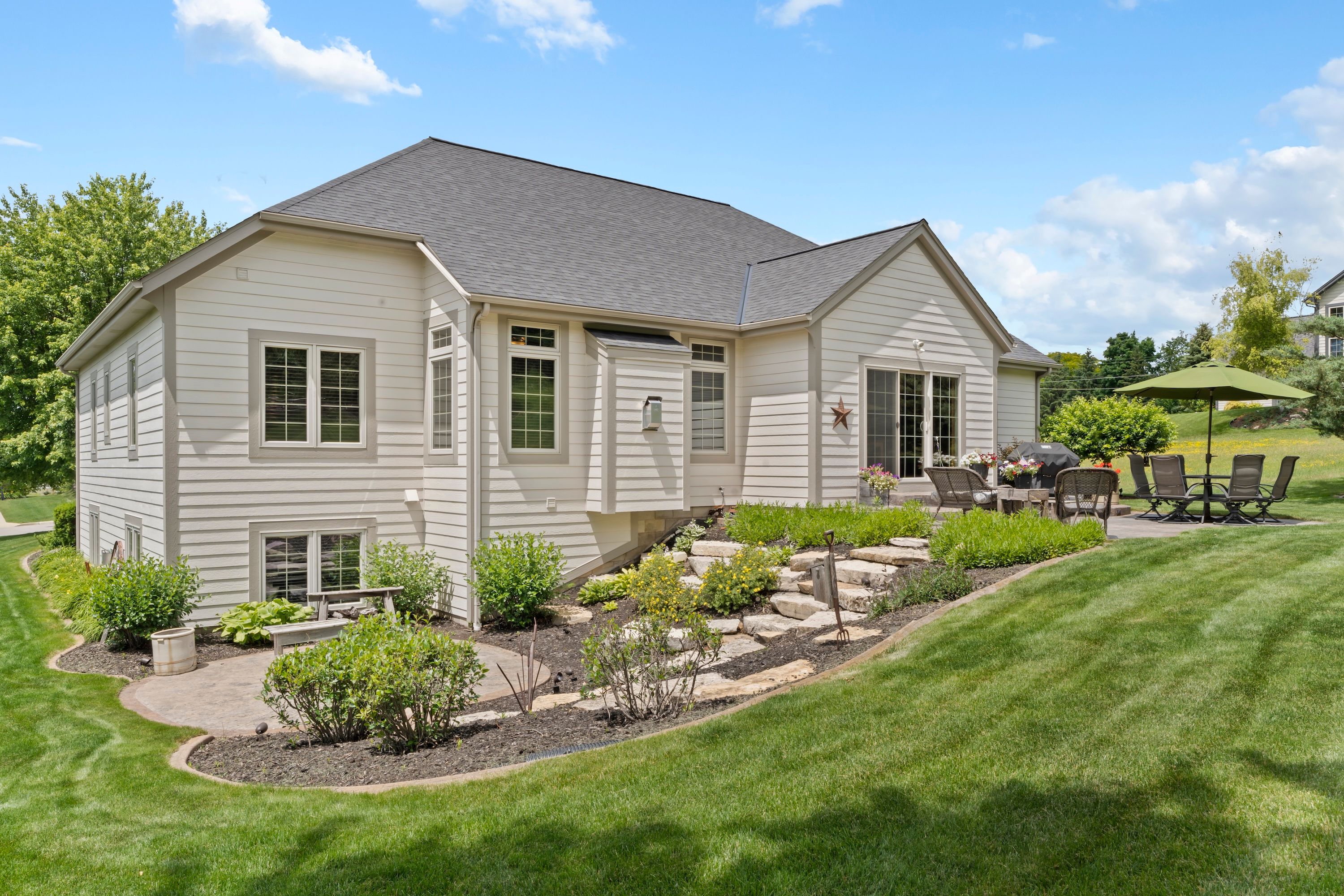  W230N7956 Bluebill Drive, Sussex, WI 53089 - 物件實景