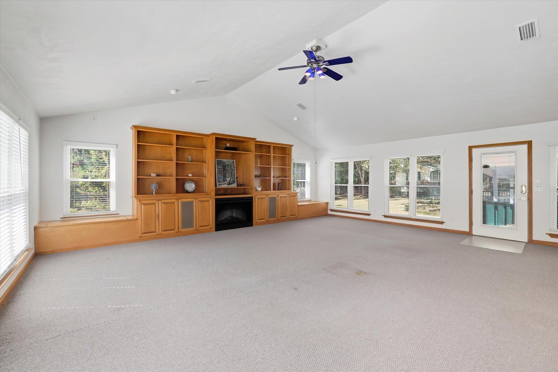 Tallahassee, Florida, 32303, United States, 4 Bedrooms Bedrooms, ,3 BathroomsBathrooms,Residential,For Sale,1964898