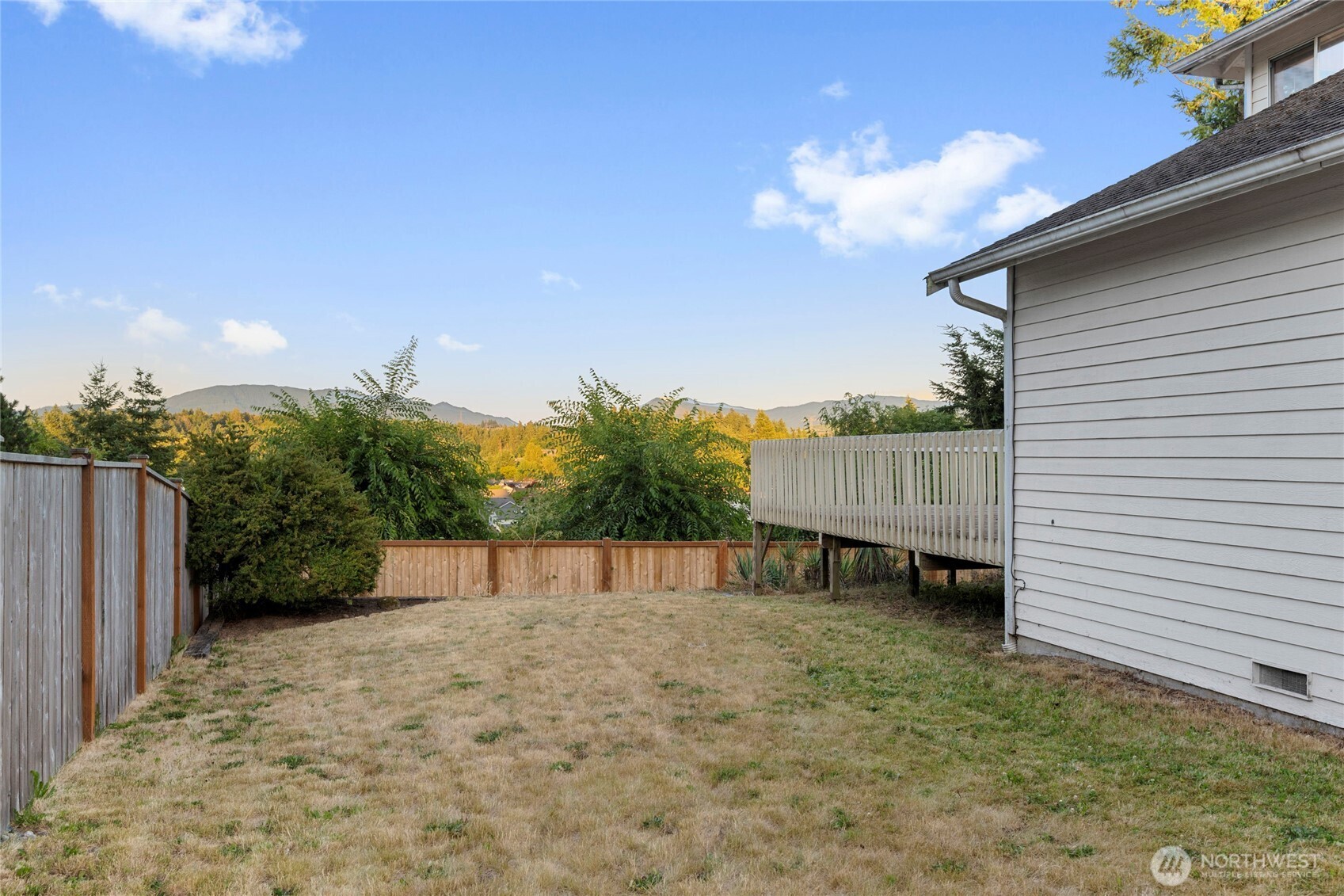 Maple Valley, Washington, 98038, United States, 3 Bedrooms Bedrooms, ,3 BathroomsBathrooms,Residential,For Sale,1891445