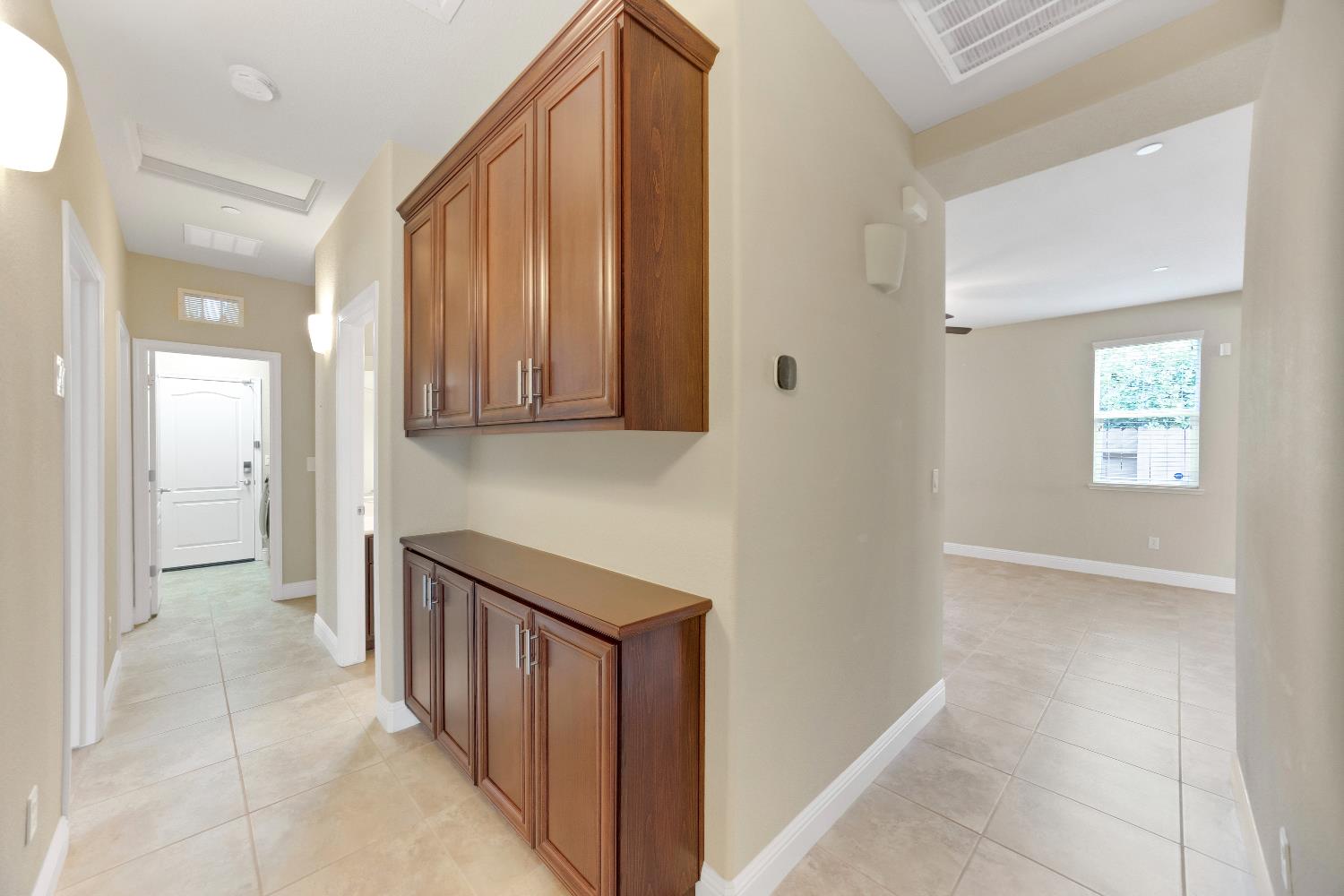 Roseville, California, 95661, United States, 3 Bedrooms Bedrooms, ,2 BathroomsBathrooms,Residential,For Sale,1987670