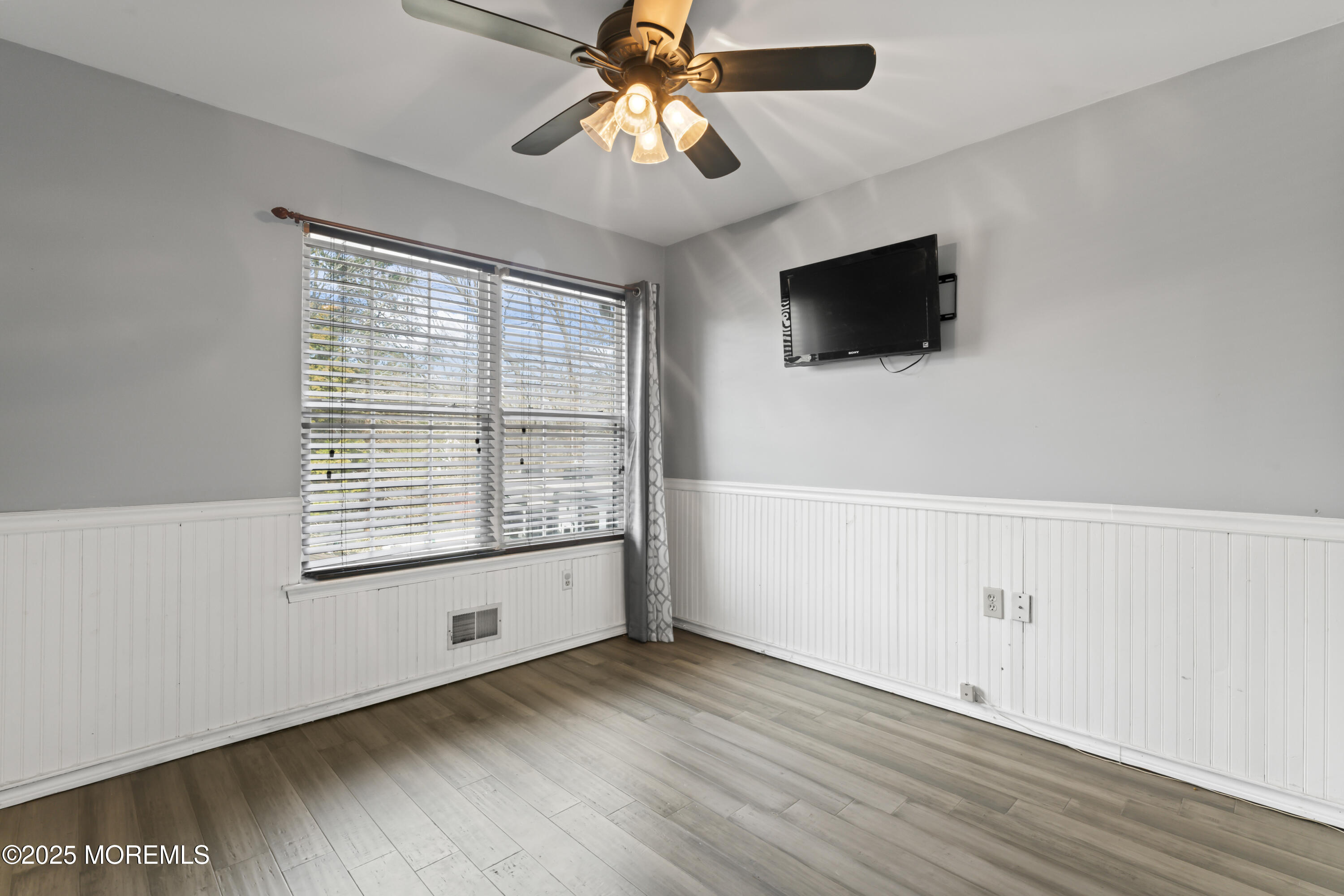 Howell, New Jersey, 07731, United States, 4 Bedrooms Bedrooms, ,3 BathroomsBathrooms,Residential,For Sale,1944889