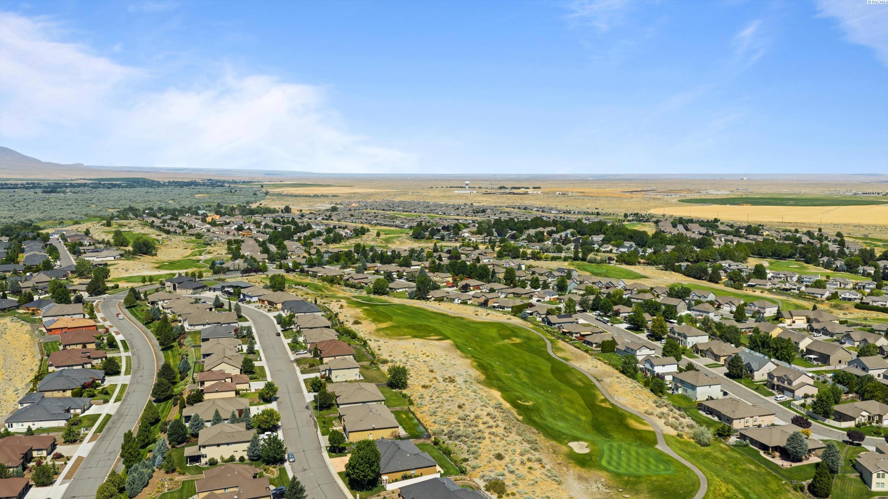 Richland, Washington, 99354, United States, 3 Bedrooms Bedrooms, ,2 BathroomsBathrooms,Residential,For Sale,1896289