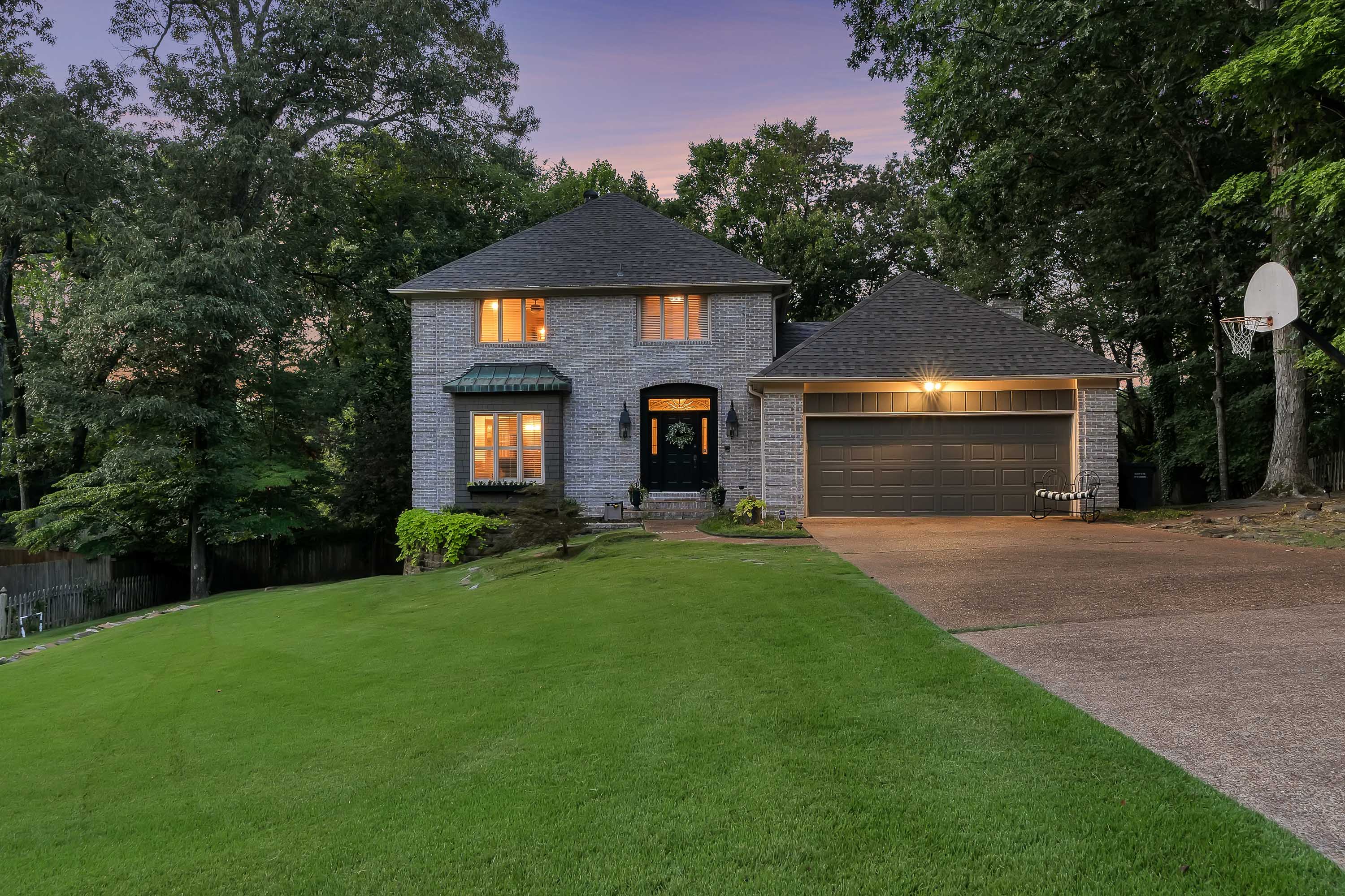 Jonesboro, Arkansas, 72401, United States, 4 Bedrooms Bedrooms, ,4 BathroomsBathrooms,Residential,For Sale,1961843