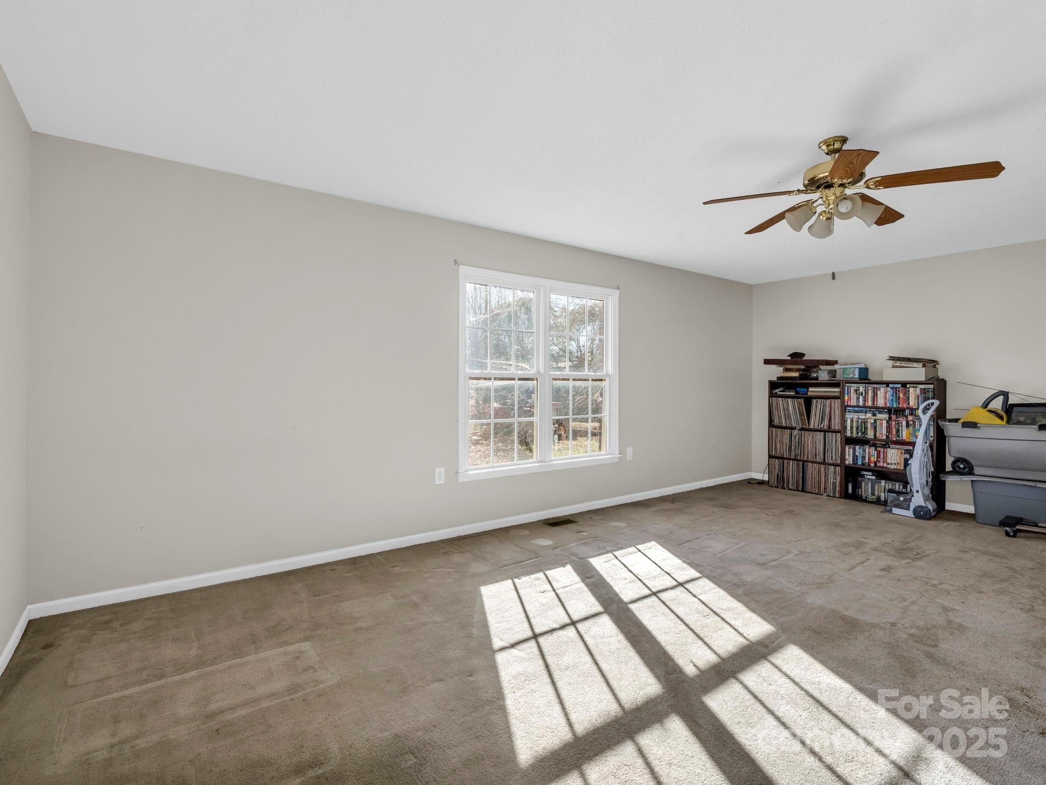 Lincolnton, North Carolina, 28092, United States, 3 Bedrooms Bedrooms, ,3 BathroomsBathrooms,Residential,For Sale,2005565