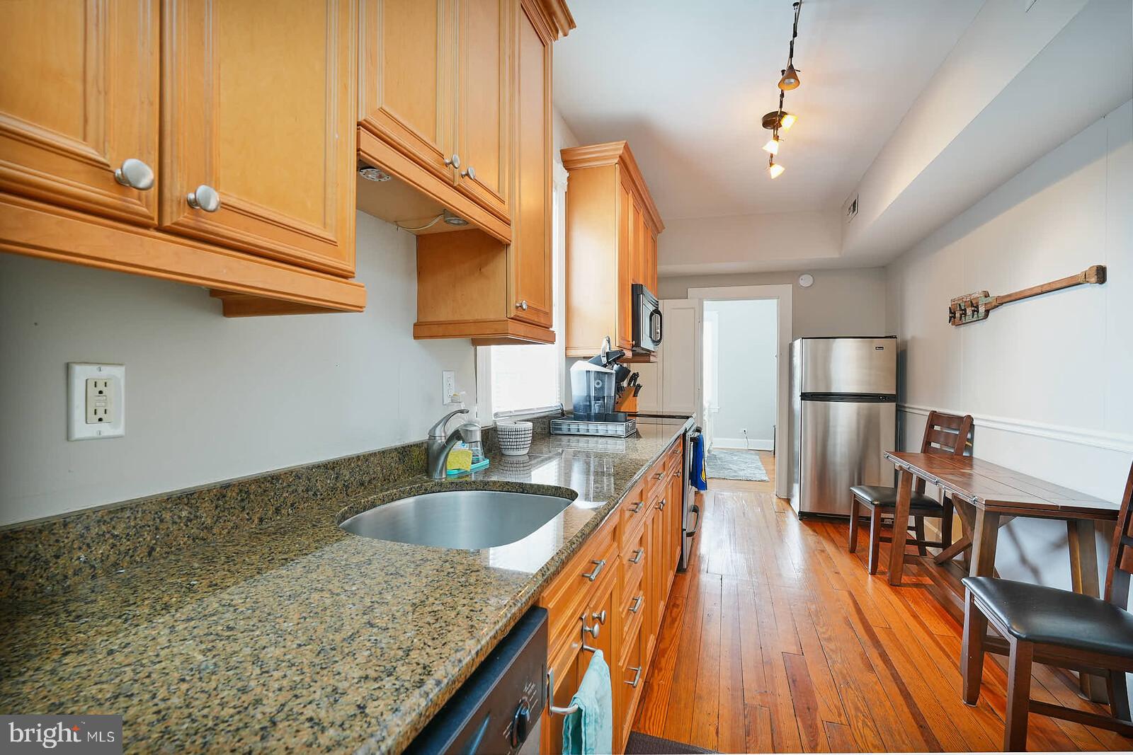 Annapolis, Maryland, 21401, United States, 4 Bedrooms Bedrooms, ,3 BathroomsBathrooms,Residential,For Sale,2002479