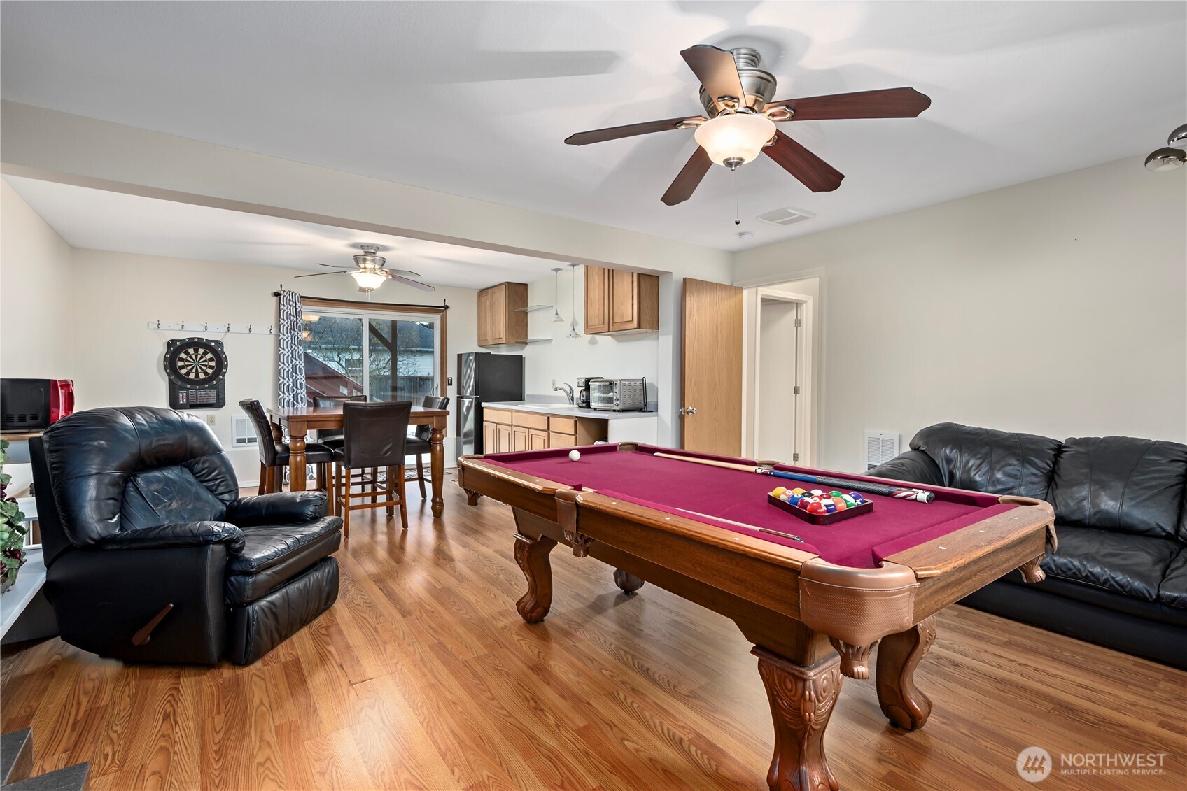 Oak Harbor, Washington, 98277, United States, 5 Bedrooms Bedrooms, ,2 BathroomsBathrooms,Residential,For Sale,2000673