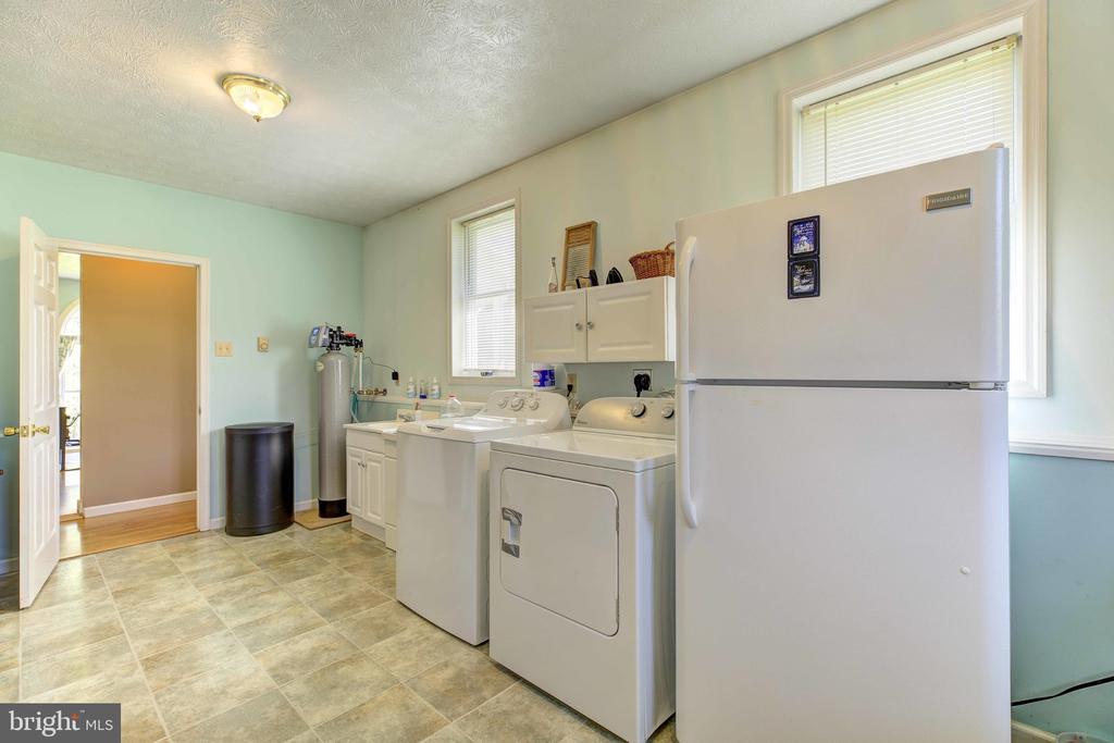 Wardensville, West Virginia, 26851, United States, 3 Bedrooms Bedrooms, ,1 BathroomBathrooms,Residential,For Sale,1936934