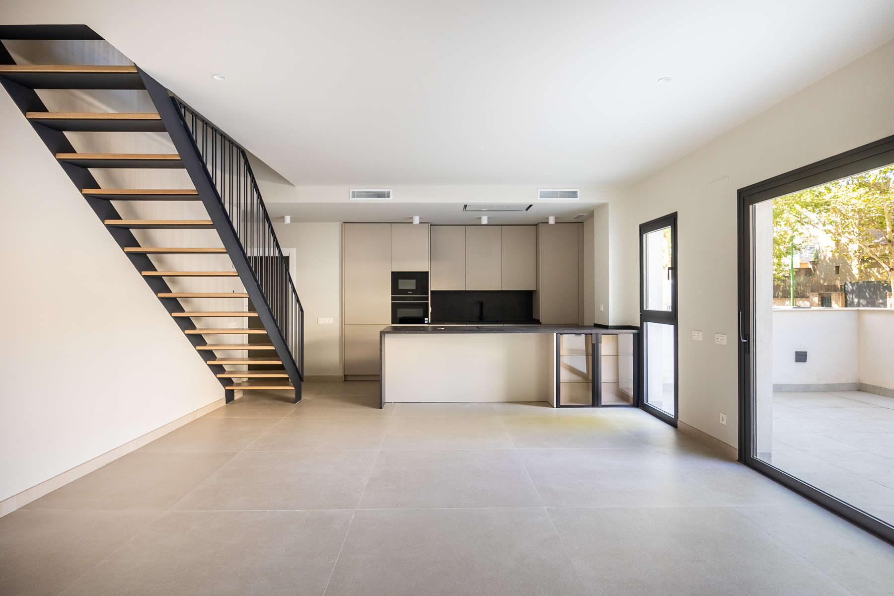  Exclusive duplex with terrace, two parking spaces and storage in Manuel Siurot - 物件實景