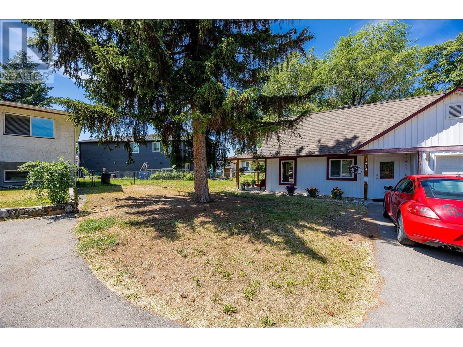 KELOWNA, British Columbia, V1Y 8H7, CA, 3 Bedrooms Bedrooms, ,1 BathroomBathrooms,Residential,For Sale,1961184