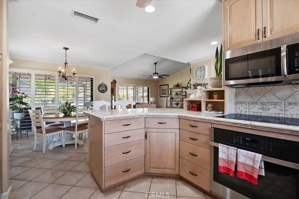 Fallbrook, California, 92028, United States, 2 Bedrooms Bedrooms, ,2 BathroomsBathrooms,Residential,For Sale,1786026