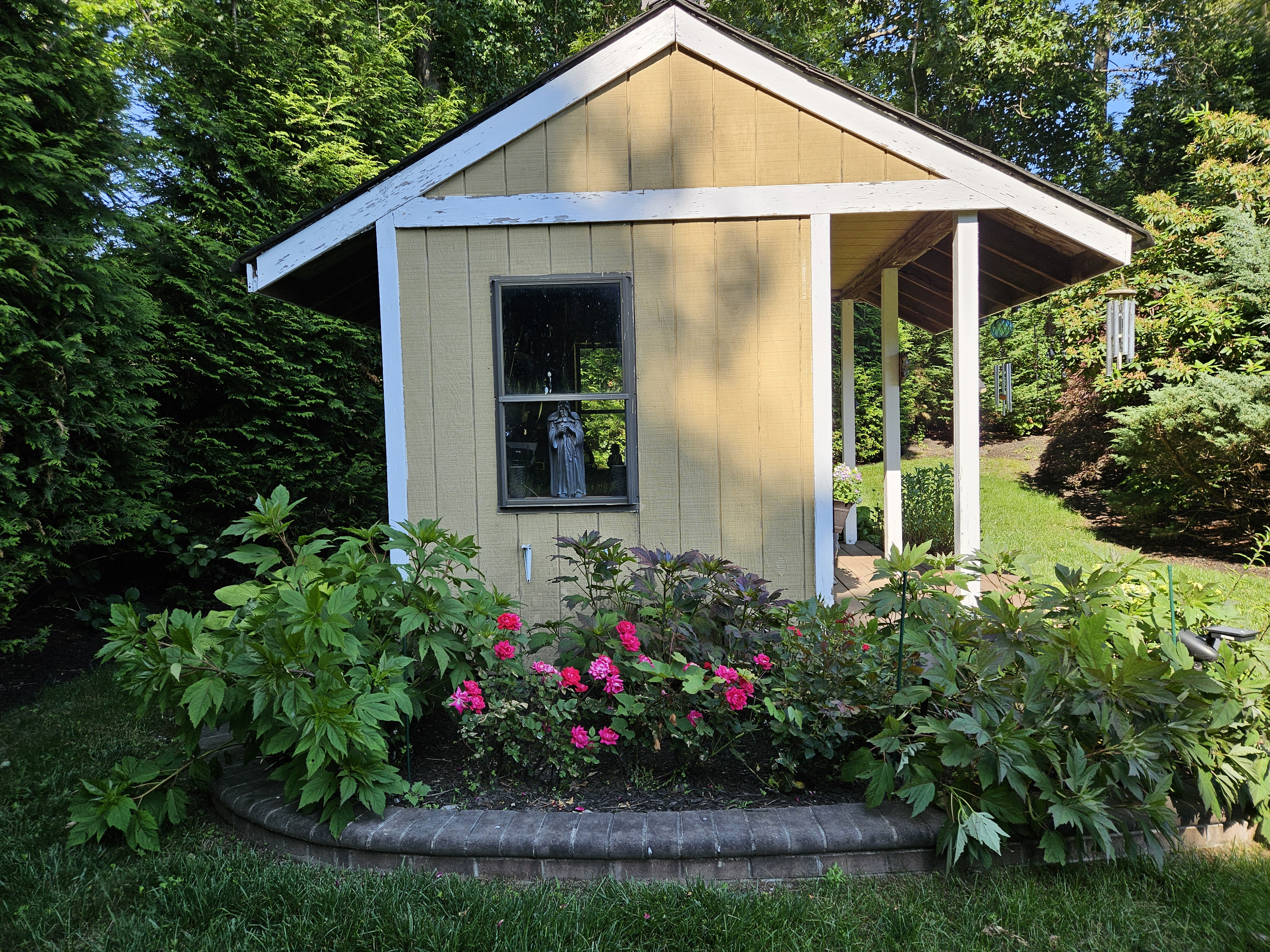 Shoreham, New York, 11786, United States, 5 Bedrooms Bedrooms, ,3 BathroomsBathrooms,Residential,For Sale,1990330