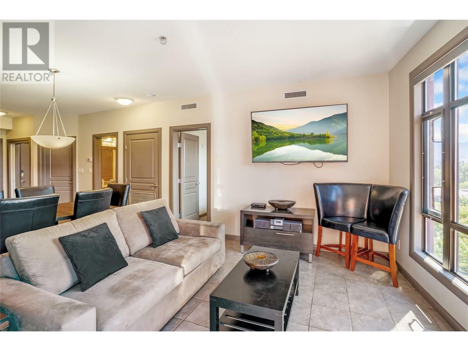 KELOWNA, British Columbia, V1W 3G7, CA, 2 Bedrooms Bedrooms, ,2 BathroomsBathrooms,Residential,For Sale,1867609