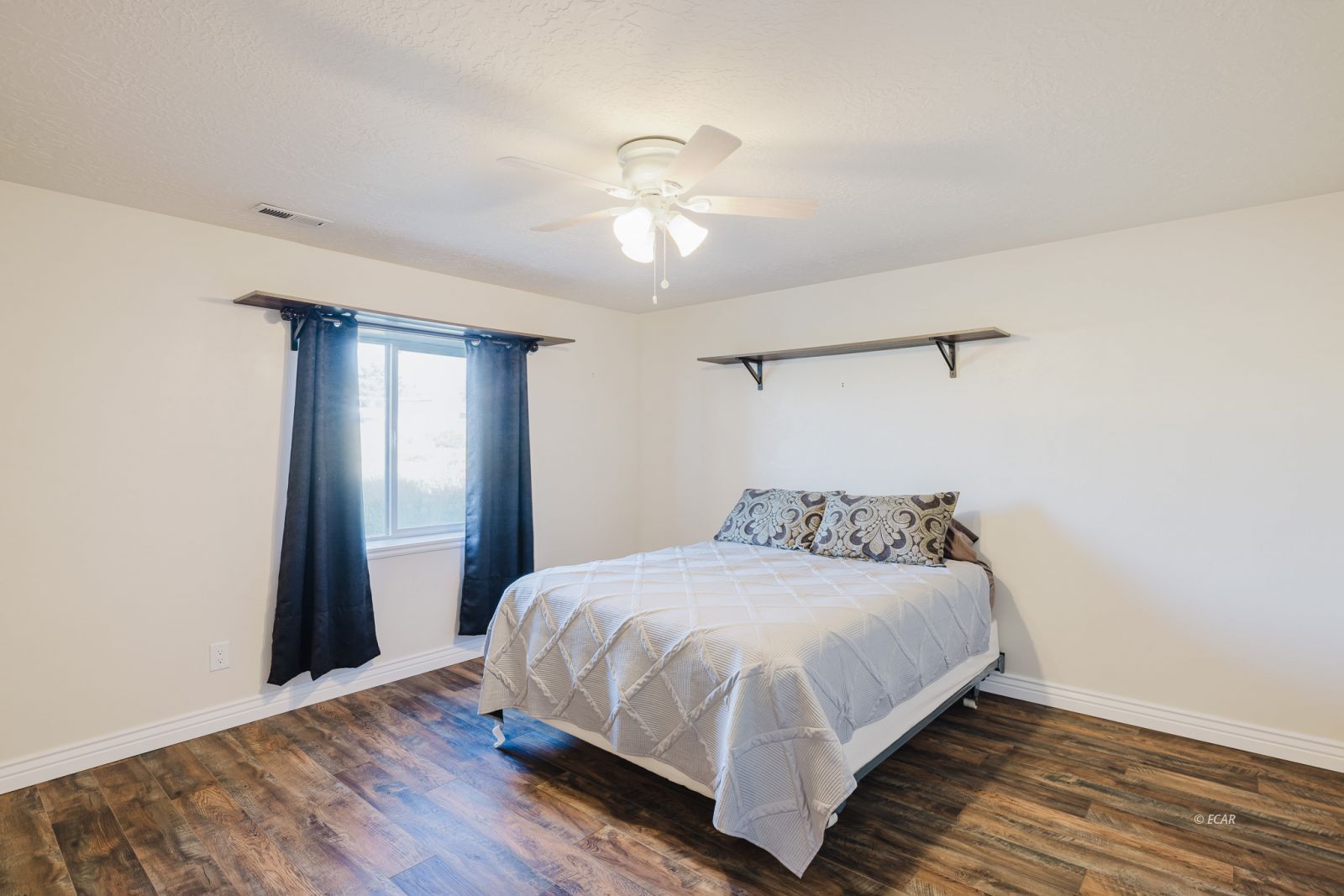 Spring Creek, Nevada, 89815, United States, 5 Bedrooms Bedrooms, ,4 BathroomsBathrooms,Residential,For Sale,1896341