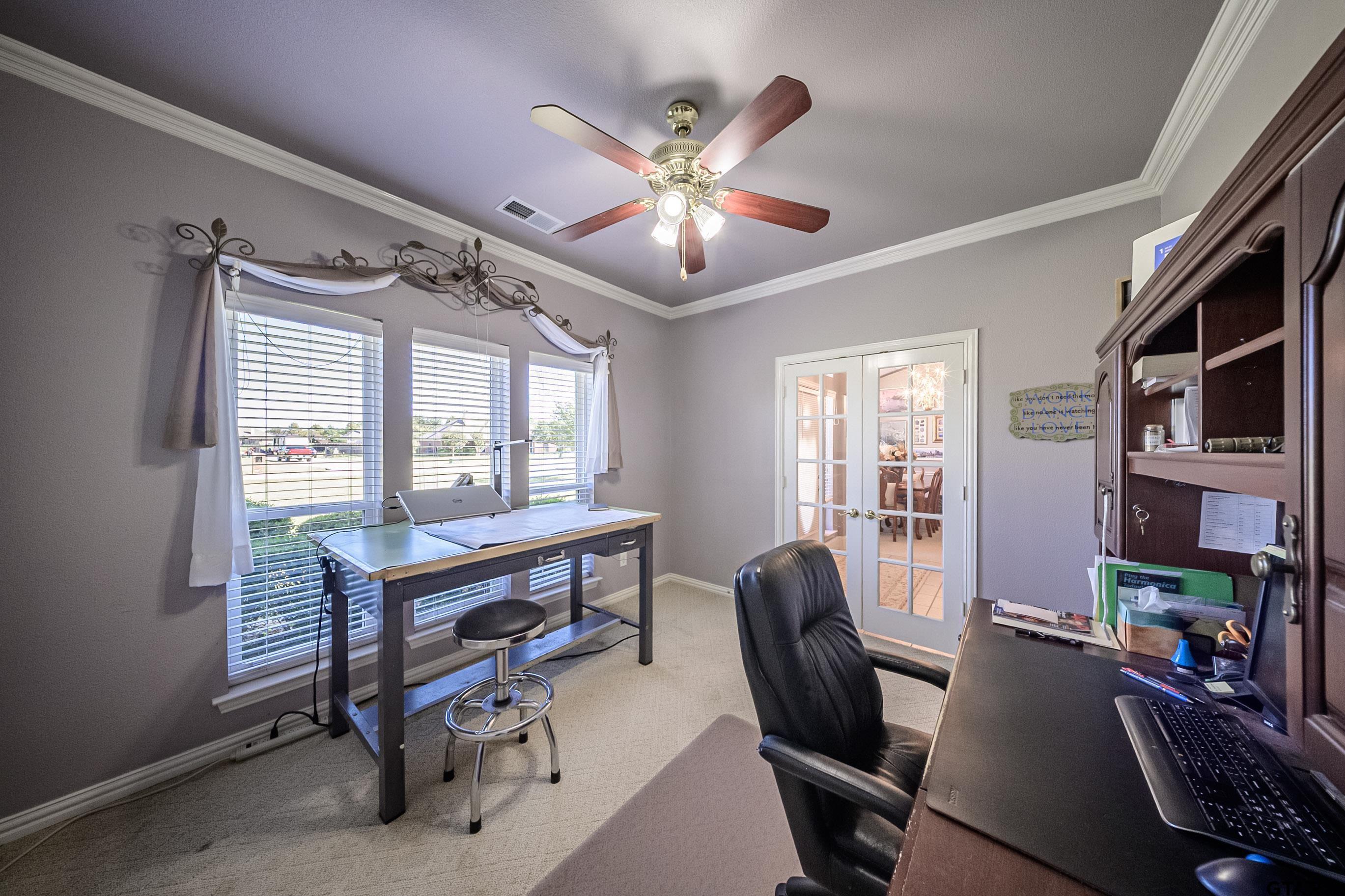 Terrell, Texas, 75160, United States, 3 Bedrooms Bedrooms, ,2 BathroomsBathrooms,Residential,For Sale,1993311