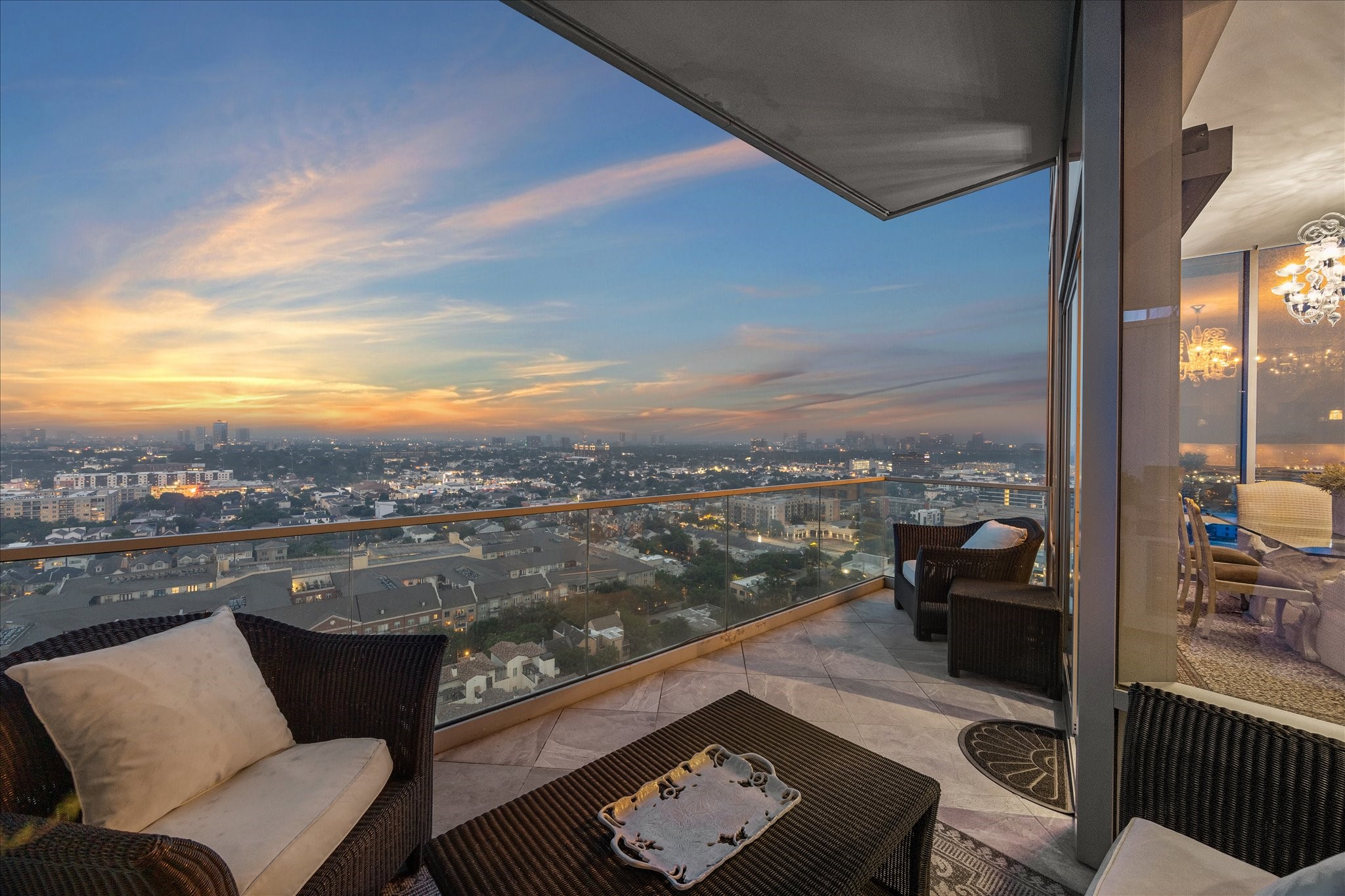  2727 Kirby Drive #19F - 物件實景