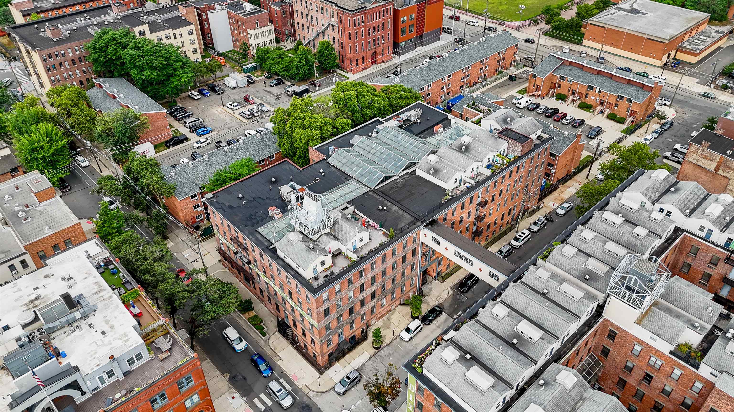 Jersey City, New Jersey, 07302, United States, 2 Bedrooms Bedrooms, ,2 BathroomsBathrooms,Residential,For Sale,1927516