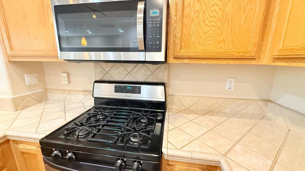 Watsonville, California, 95076, United States, 2 Bedrooms Bedrooms, ,2 BathroomsBathrooms,Residential,For Sale,1978979