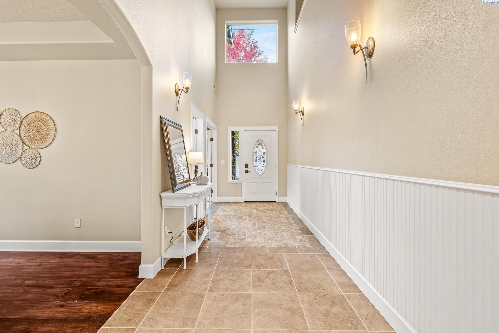 Kennewick, Washington, 99338, United States, 4 Bedrooms Bedrooms, ,3 BathroomsBathrooms,Residential,For Sale,1982934