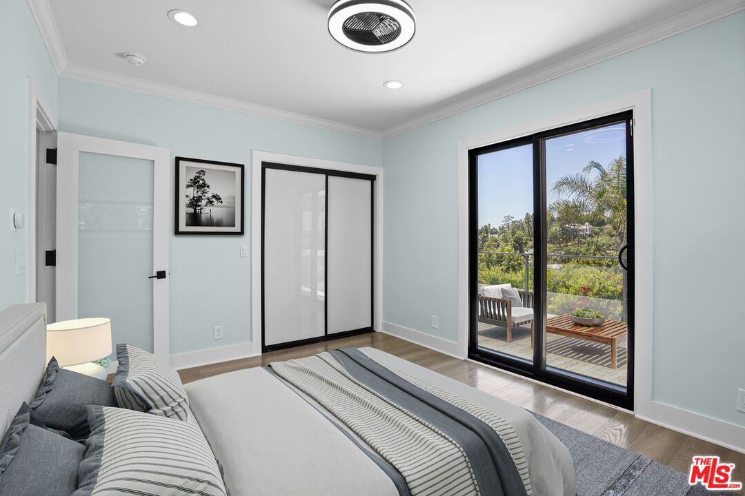 Los Angeles, California, 90068, United States, 3 Bedrooms Bedrooms, ,2 BathroomsBathrooms,Residential,For Sale,1911201