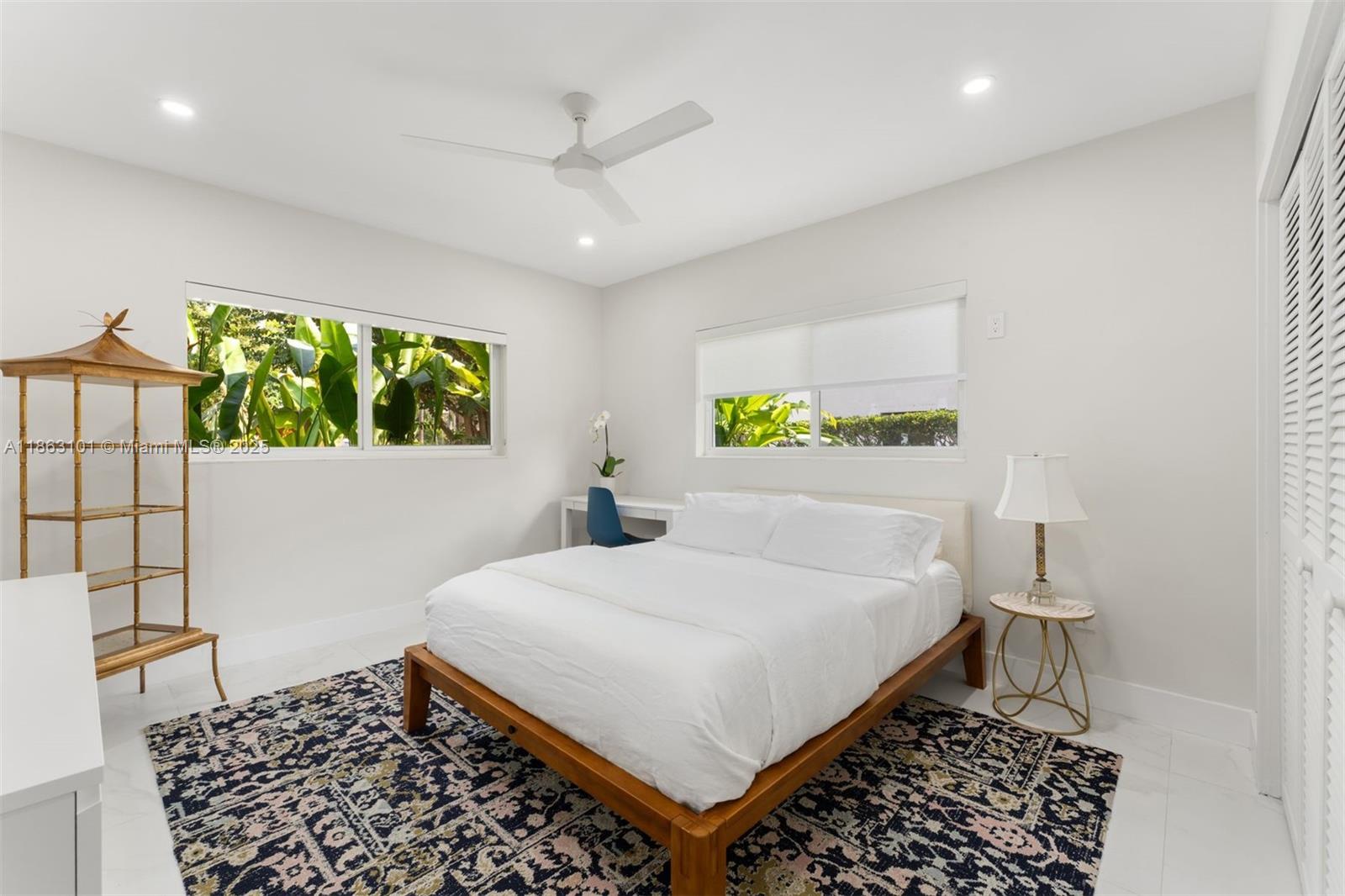 Miami Beach, Florida, 33141, United States, 3 Bedrooms Bedrooms, ,2 BathroomsBathrooms,Residential,For Sale,1927176