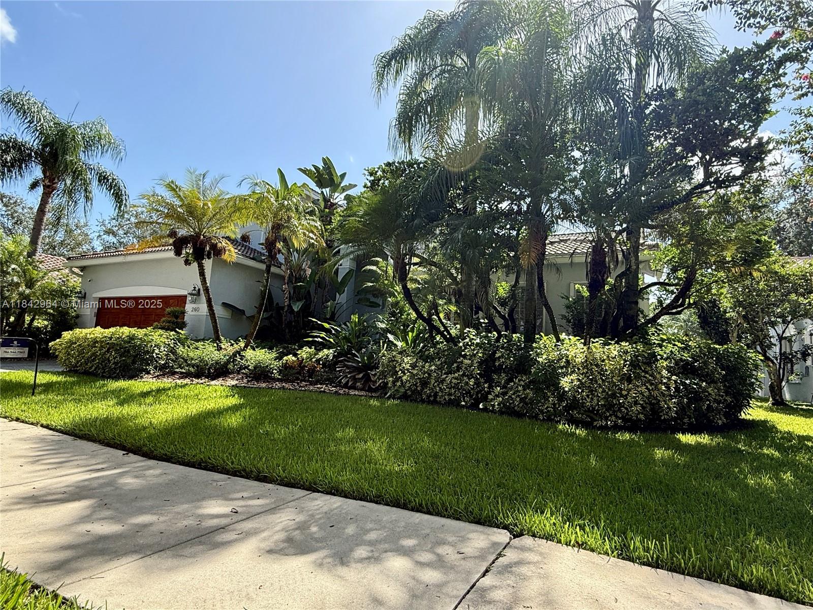 Weston, Florida, 33326, United States, 5 Bedrooms Bedrooms, ,4 BathroomsBathrooms,Residential,For Sale,1987523