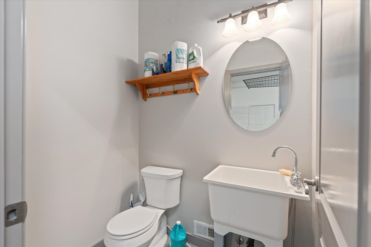 Mountain Home, Idaho, 83647, United States, 4 Bedrooms Bedrooms, ,5 BathroomsBathrooms,Residential,For Sale,1978242