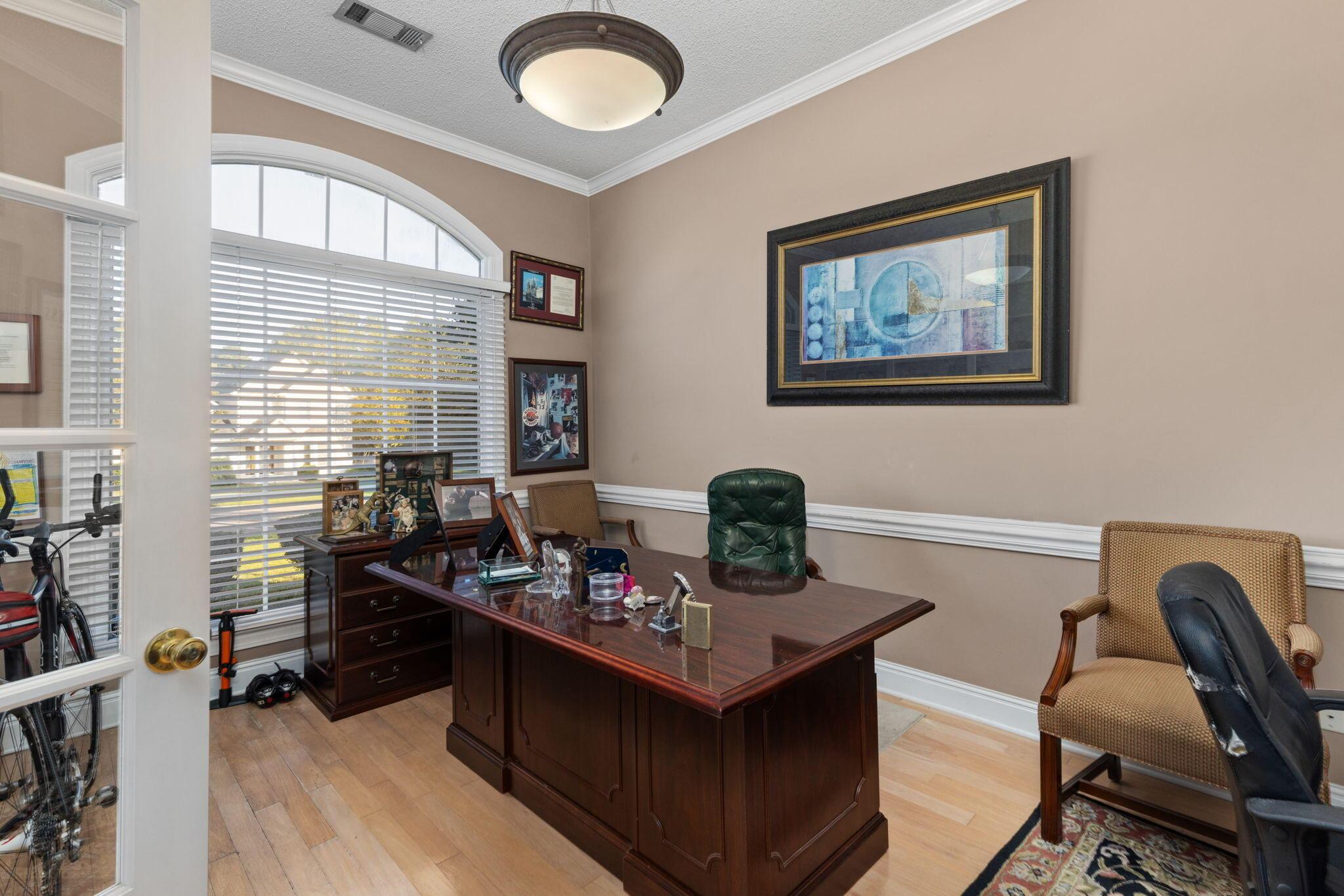 Tupelo, Mississippi, 38801, United States, 4 Bedrooms Bedrooms, ,4 BathroomsBathrooms,Residential,For Sale,1957105