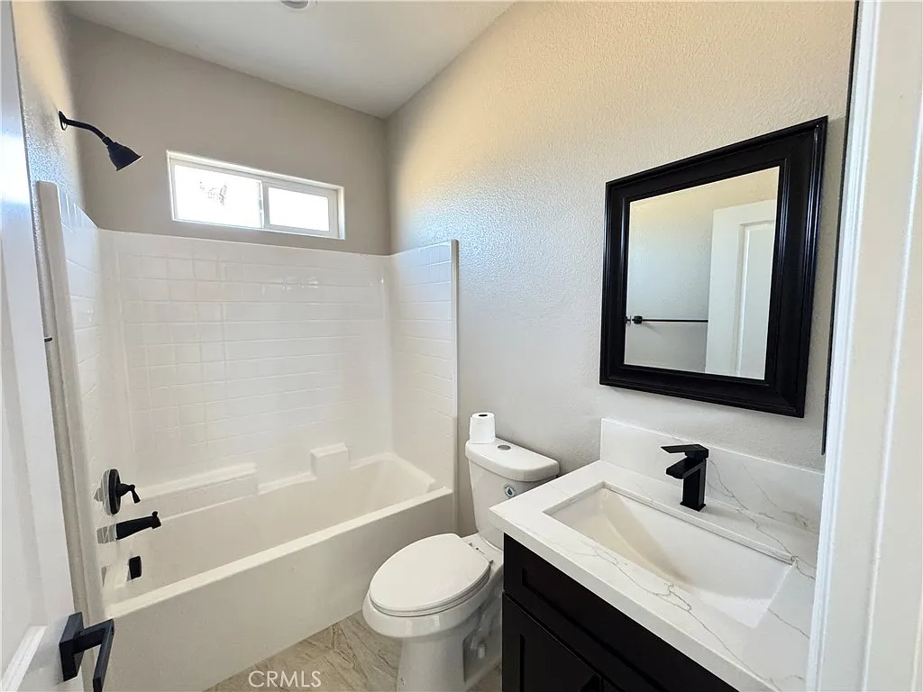 Apple Valley, California, 92308, United States, 4 Bedrooms Bedrooms, ,3 BathroomsBathrooms,Residential,For Sale,1977034