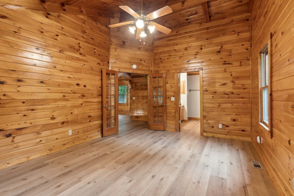 Morganton, Georgia, 30560, United States, 3 Bedrooms Bedrooms, ,4 BathroomsBathrooms,Residential,For Sale,1858984