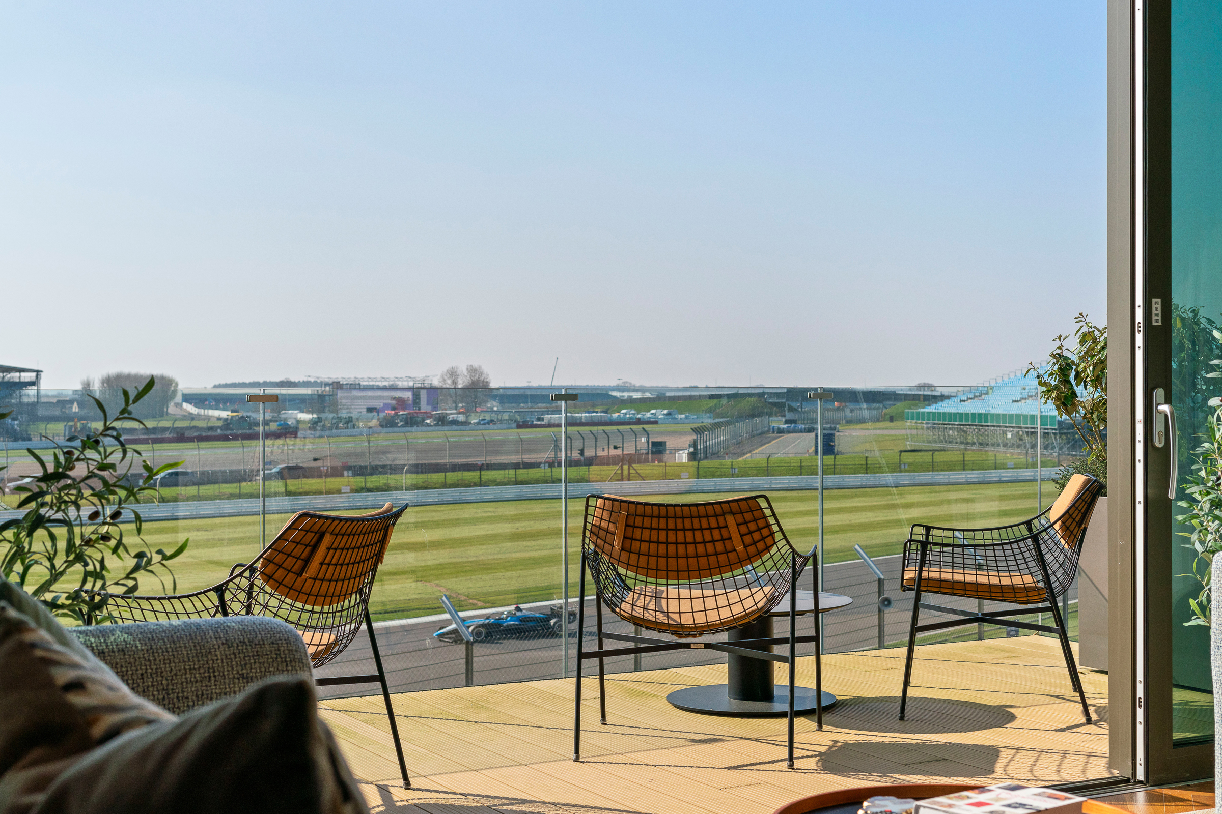  Exceptionally rare race track-fronted apartment with unrivalled views - 物件實景